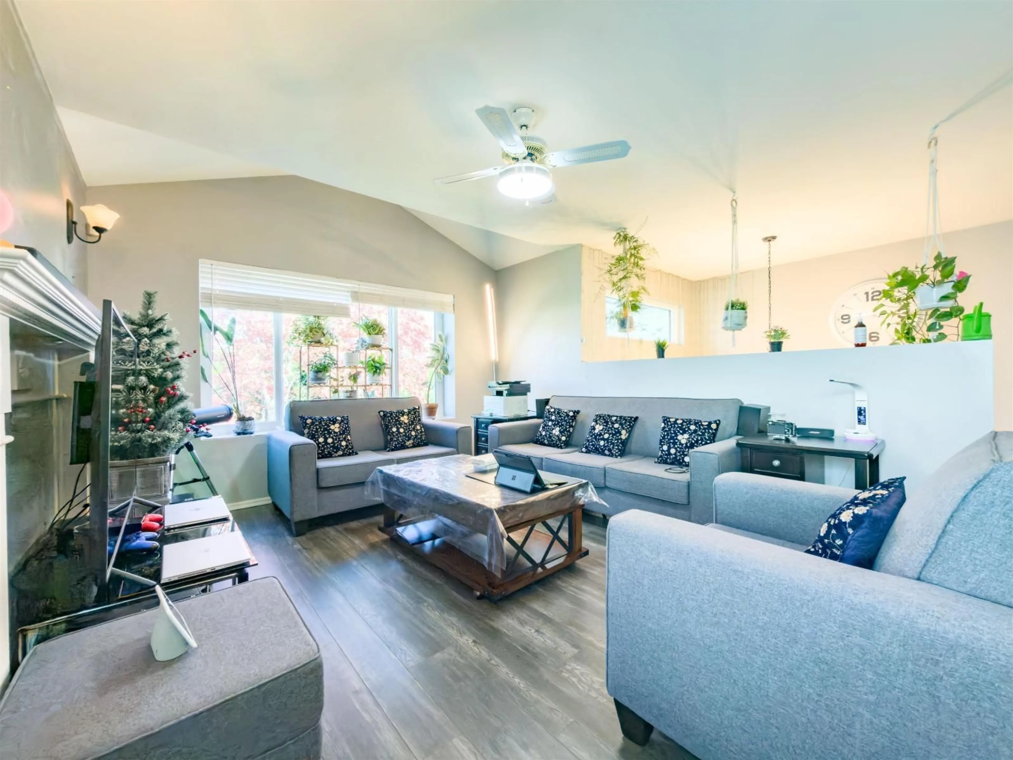 Living room with furniture, unknown for 7469 TERN, Mission British Columbia V2V5R8