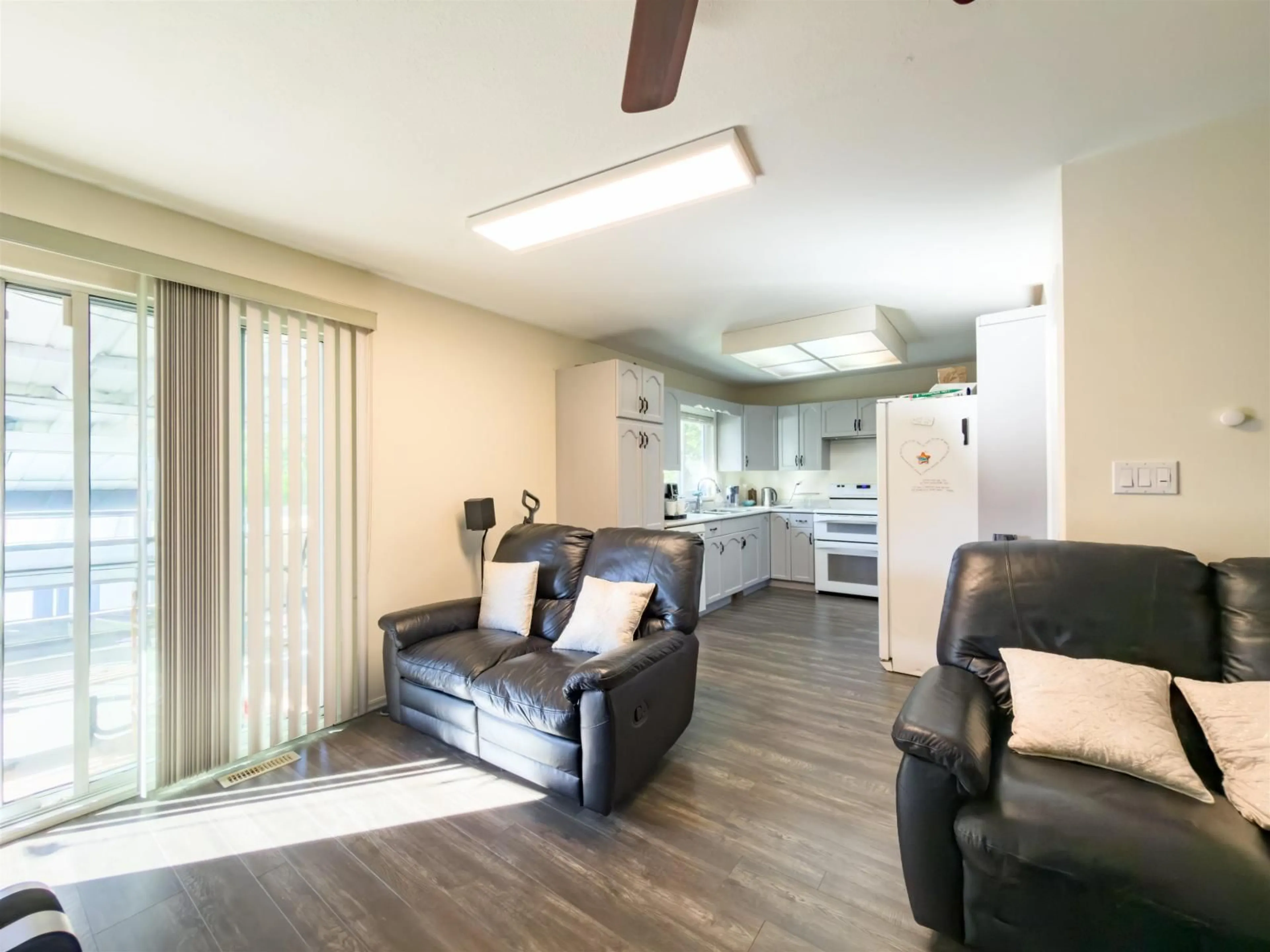 Living room with furniture, unknown for 7469 TERN, Mission British Columbia V2V5R8