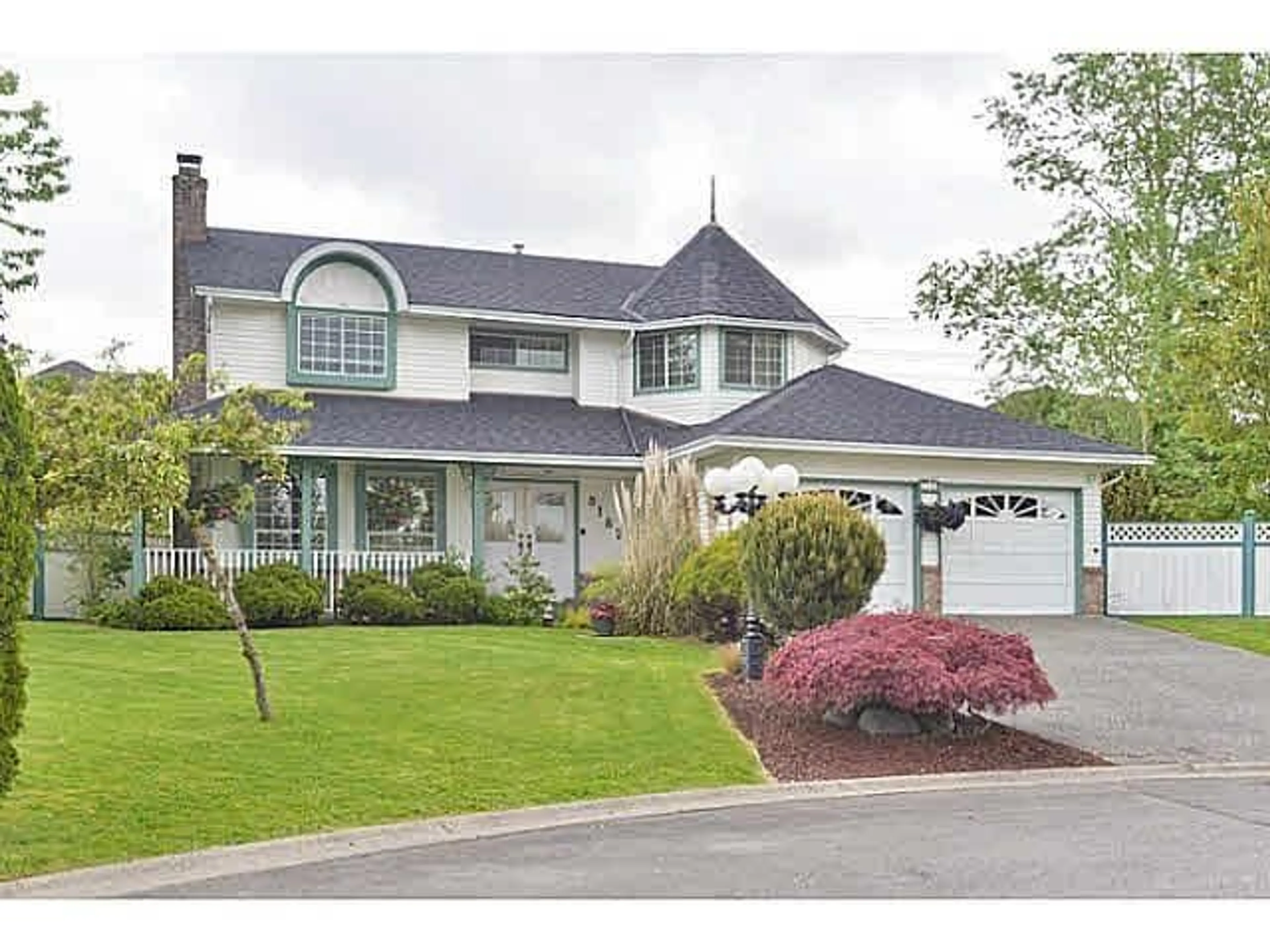 Home with vinyl exterior material, street for 8182 140B, Surrey British Columbia V3W8X3