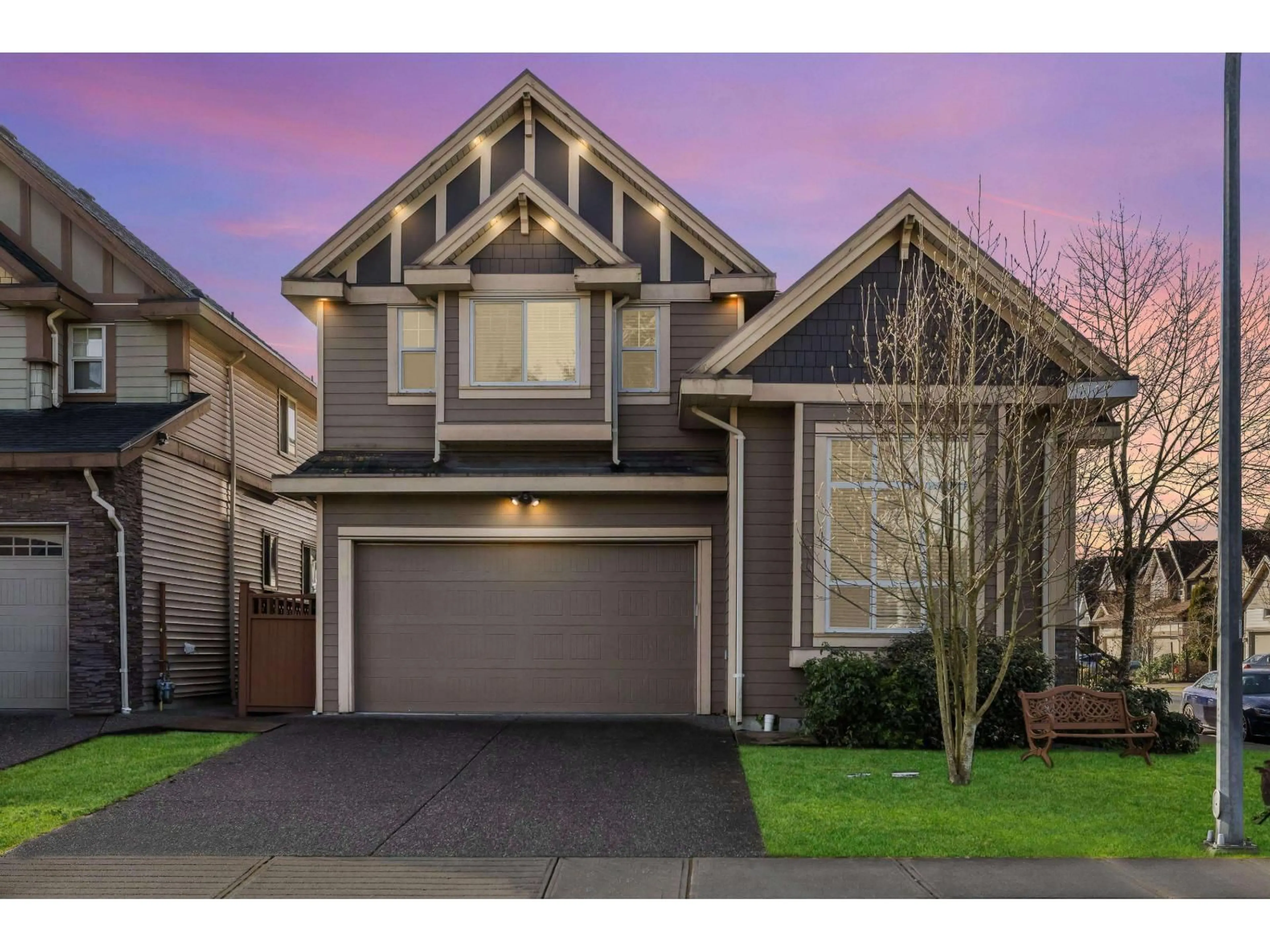 Home with vinyl exterior material, street for 7326 199, Langley British Columbia V2Y1R9