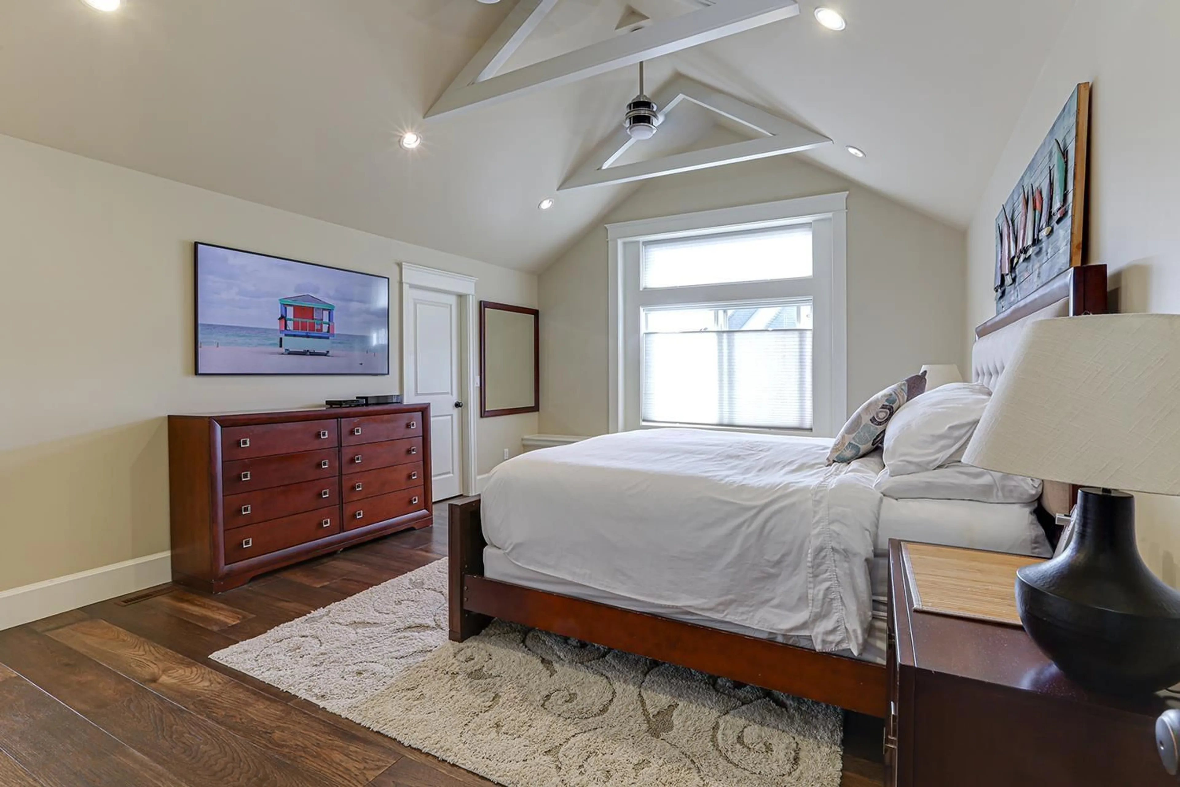 Bedroom with bed, wood/laminate floor for 2767 162, Surrey British Columbia V8S8E4