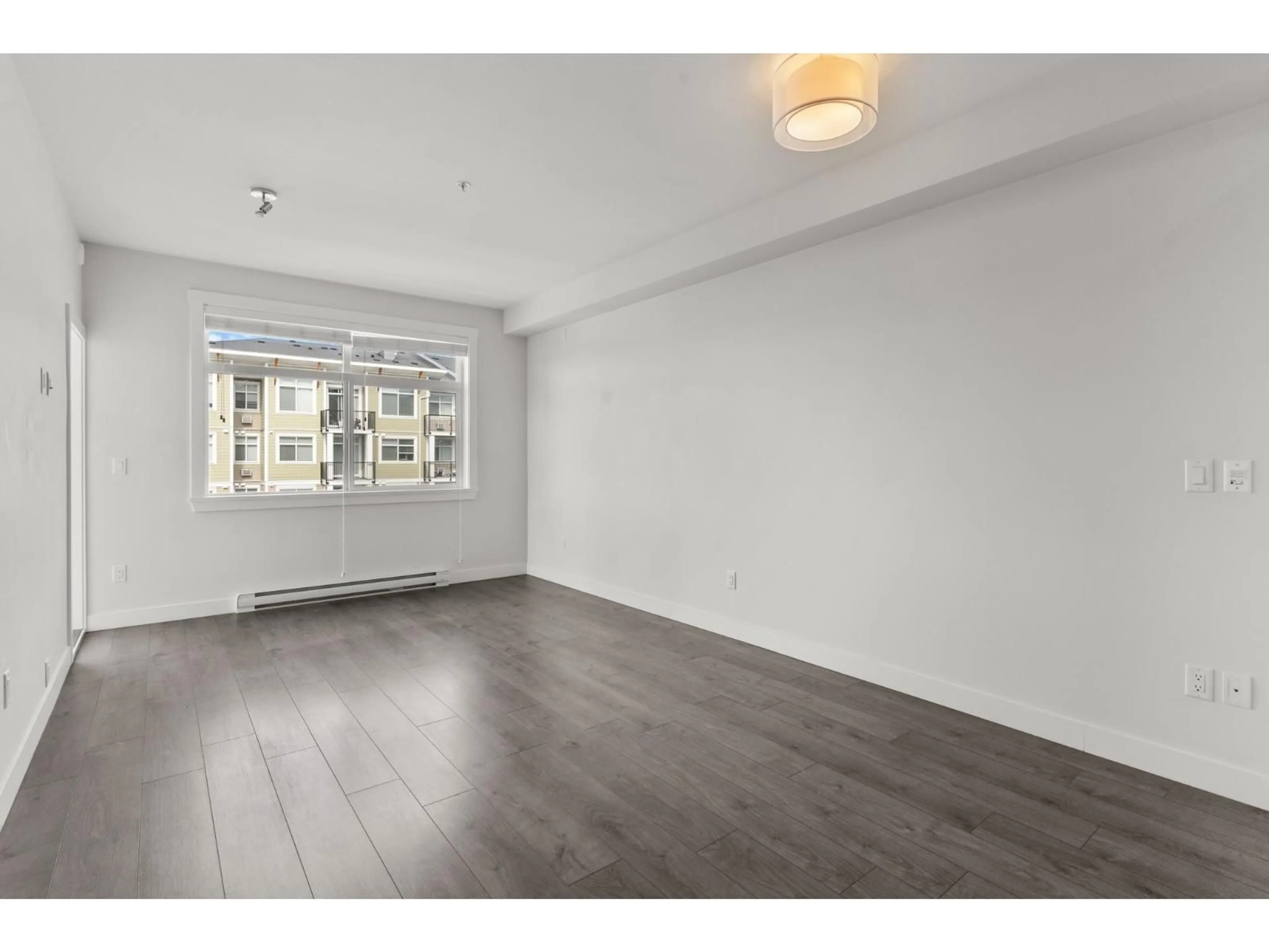 A pic of a room for 312 - 20696 EASTLEIGH, Langley British Columbia V3A0M3