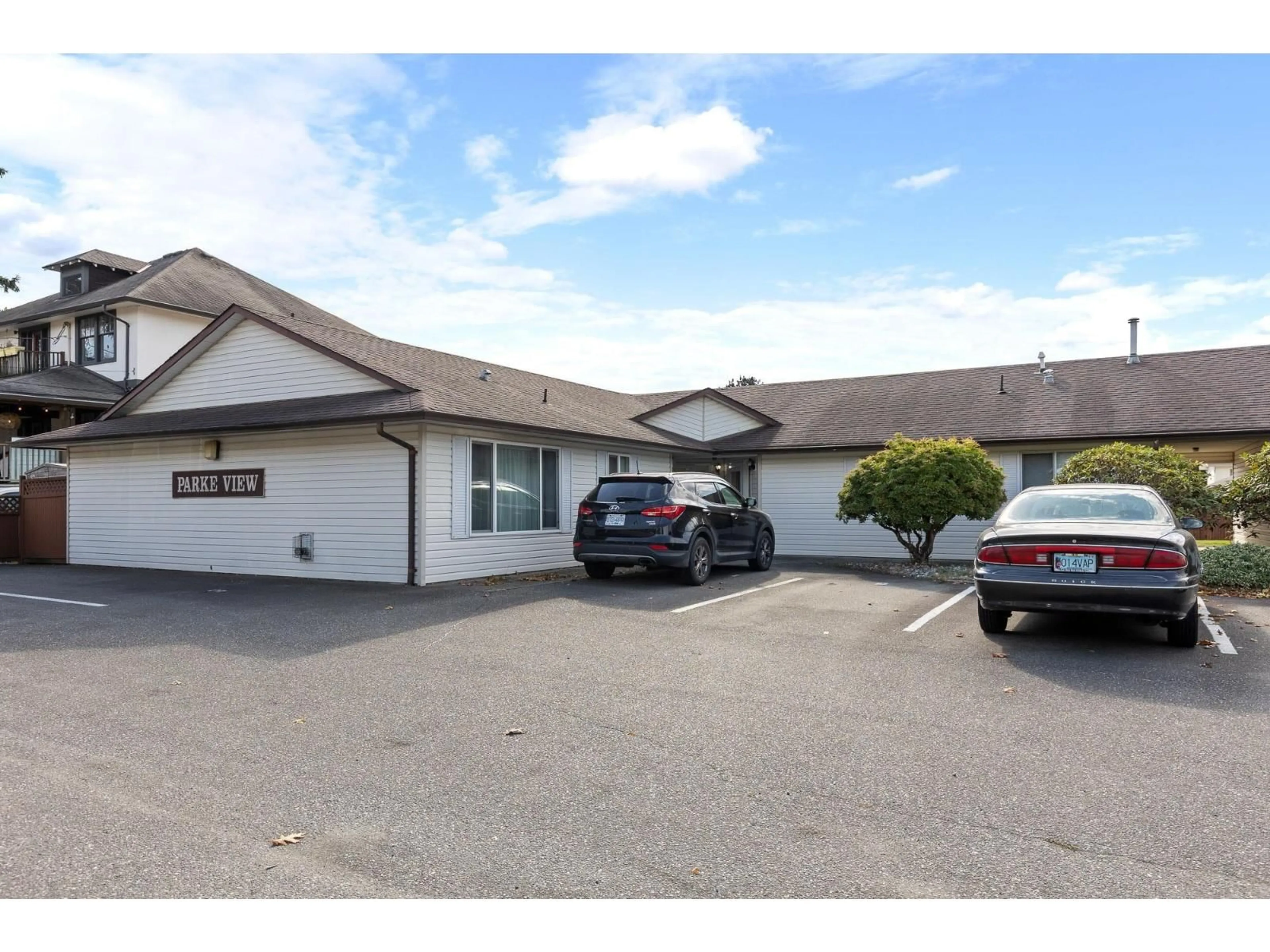Unknown for 2 - 45344 HODGINS AVENUE, Chilliwack British Columbia V2P1P5