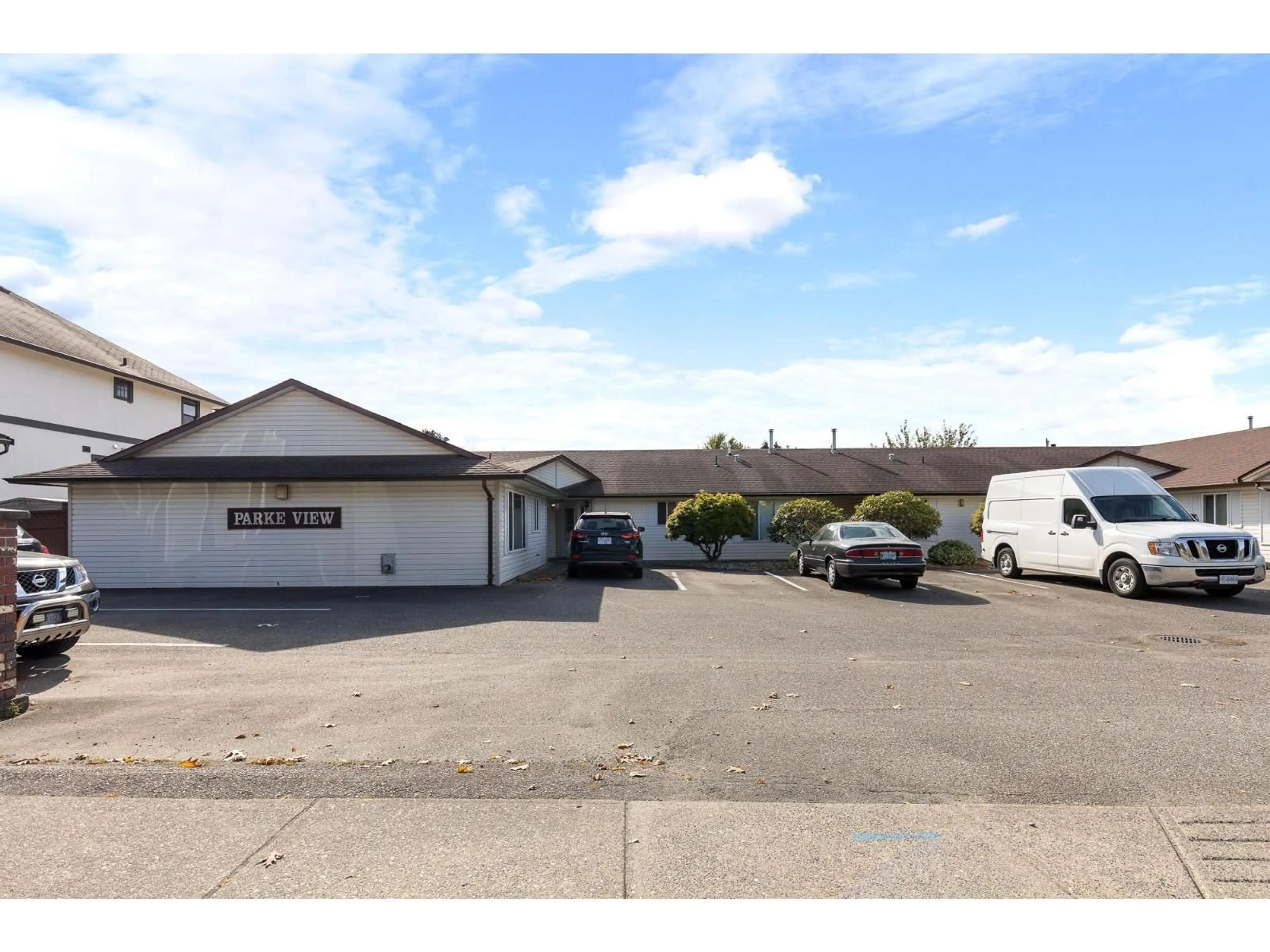 Unknown for 2 - 45344 HODGINS AVENUE, Chilliwack British Columbia V2P1P5