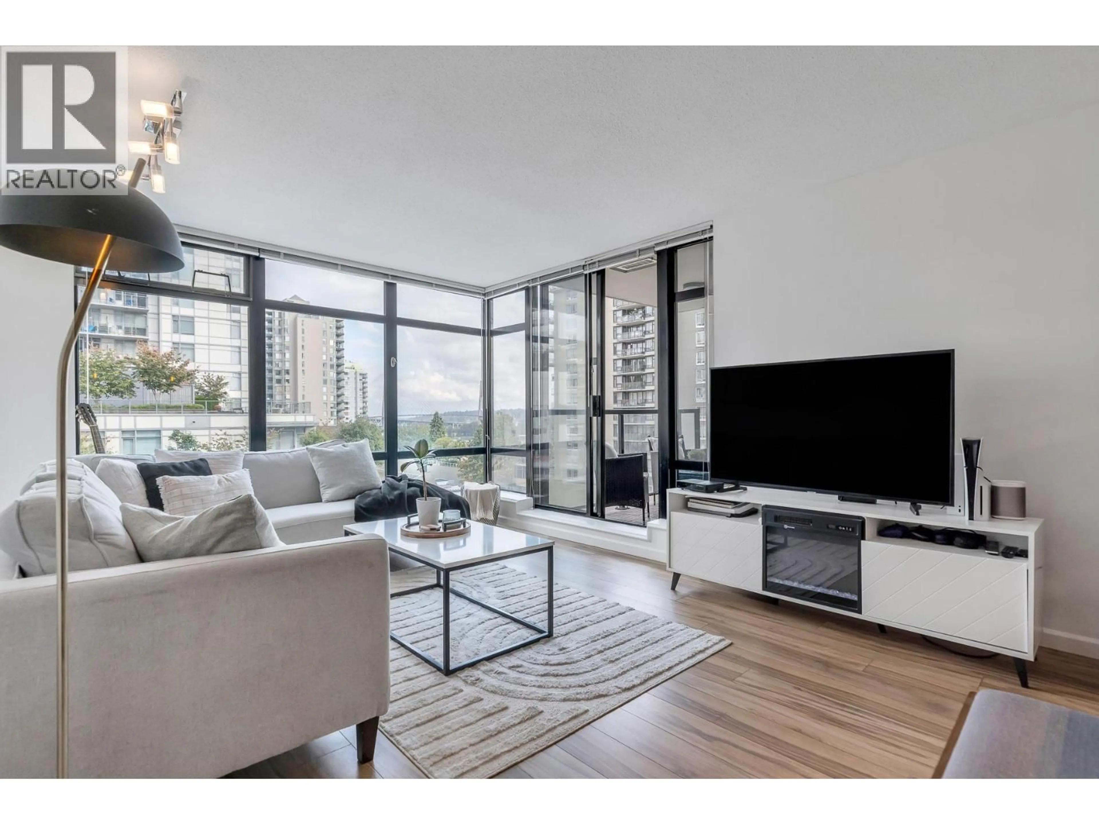 Living room with furniture, unknown for 606 - 610 VICTORIA STREET, New Westminster British Columbia V3M0A5