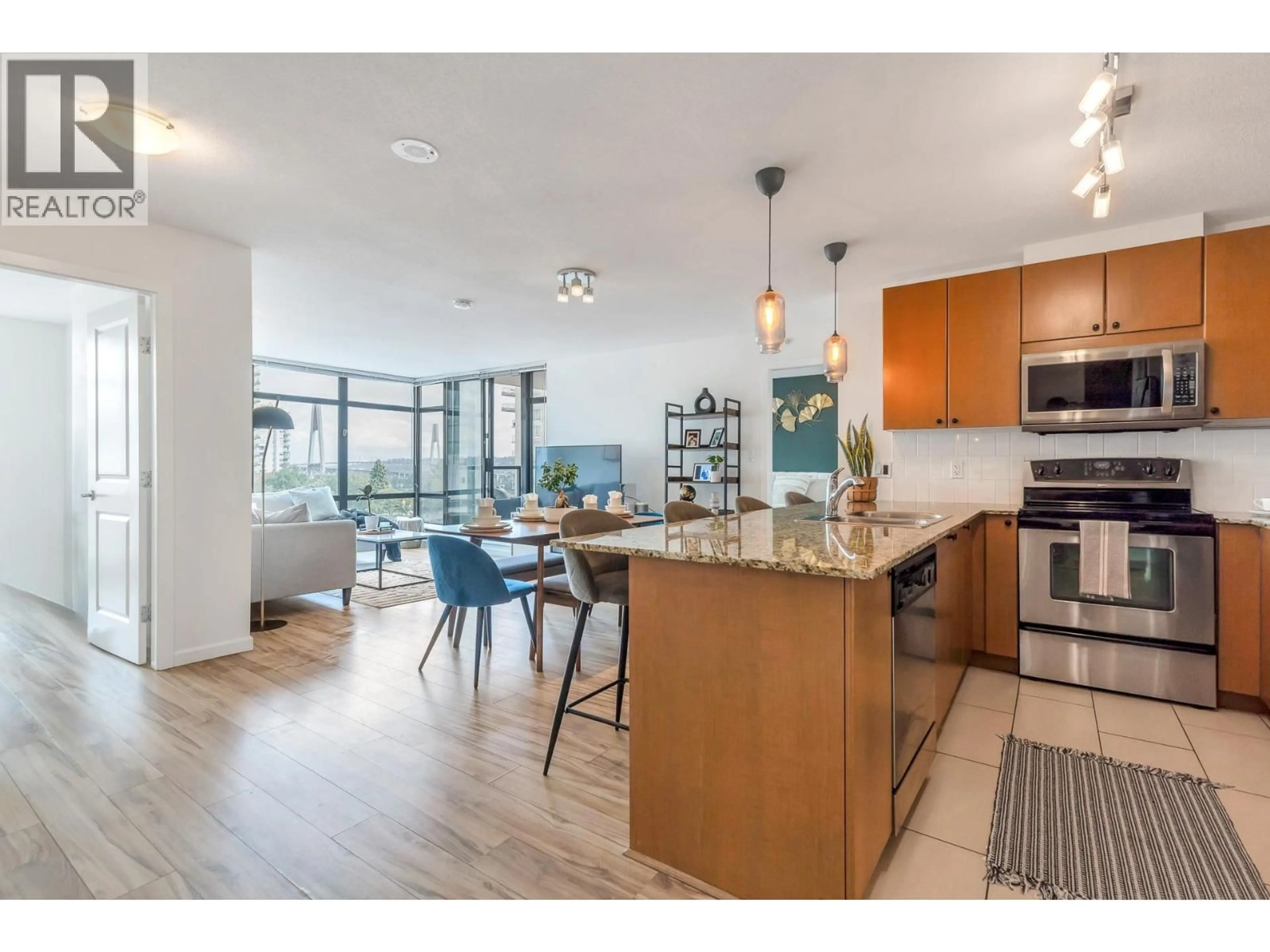 Open concept kitchen, unknown for 606 - 610 VICTORIA STREET, New Westminster British Columbia V3M0A5