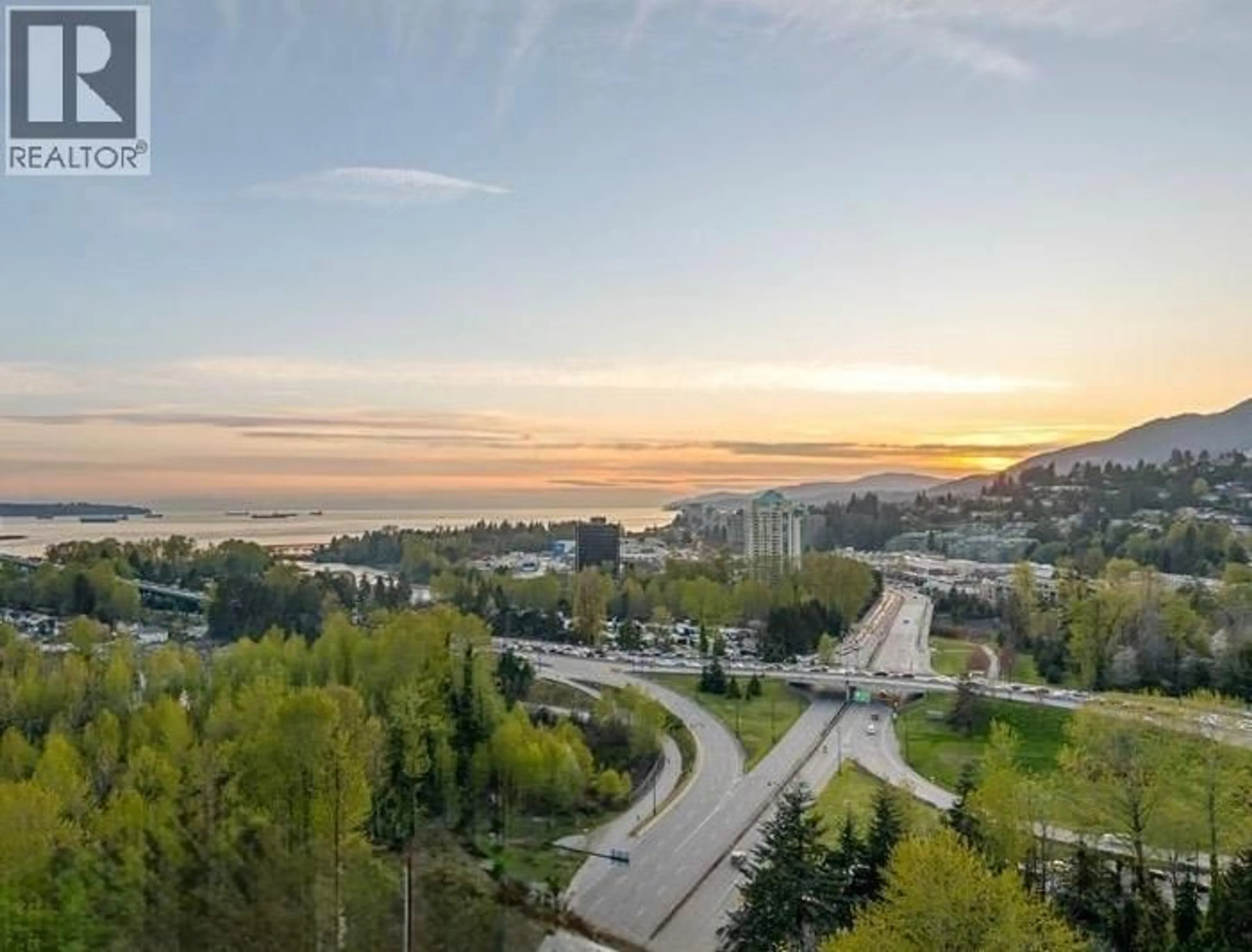 A pic from outside/outdoor area/front of a property/back of a property/a pic from drone, unknown for 2207 - 200 KLAHANIE COURT, West Vancouver British Columbia V7P0E4