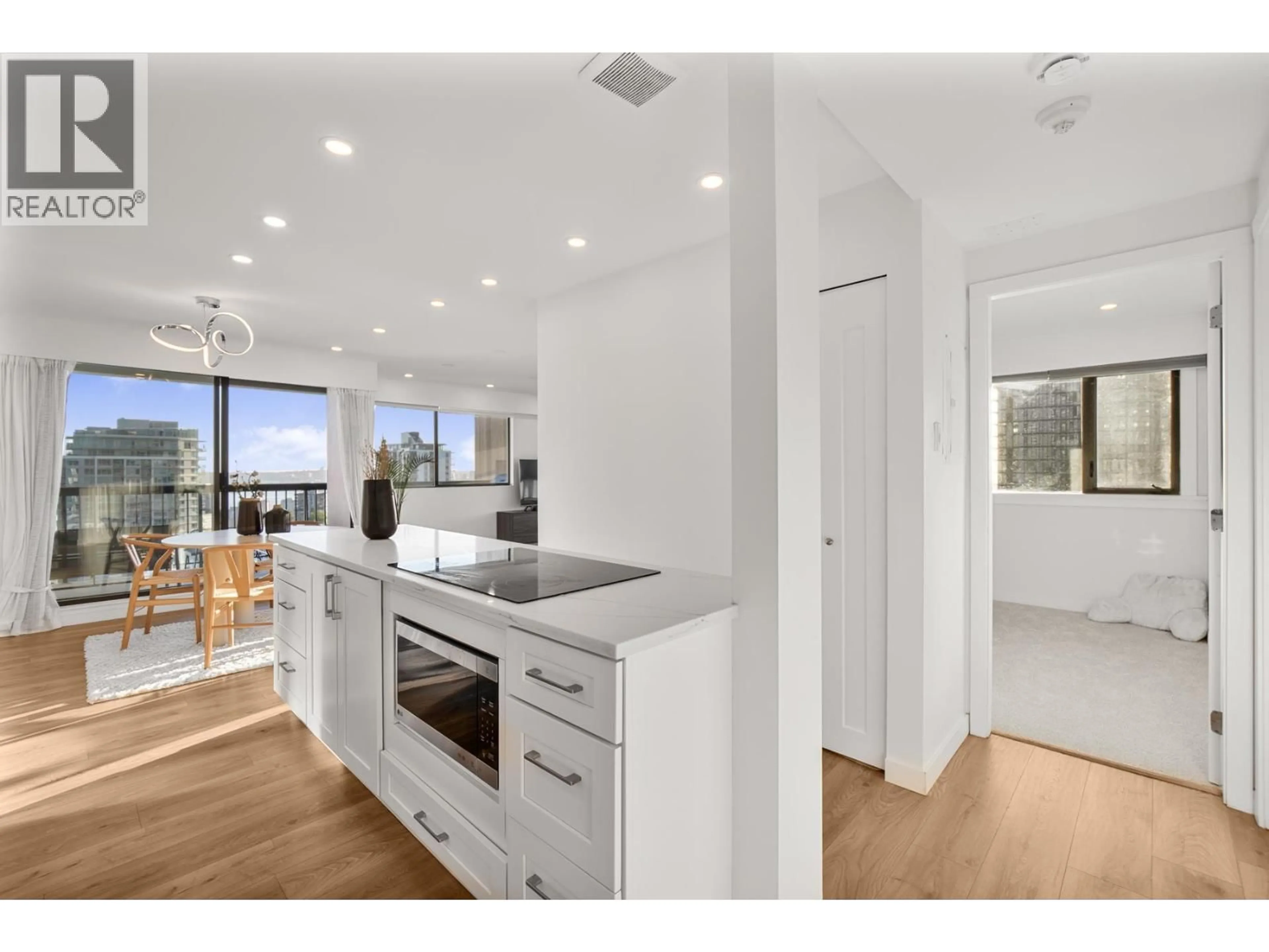 Open concept kitchen, unknown for 1304 - 1515 EASTERN AVENUE, North Vancouver British Columbia V7L4R2