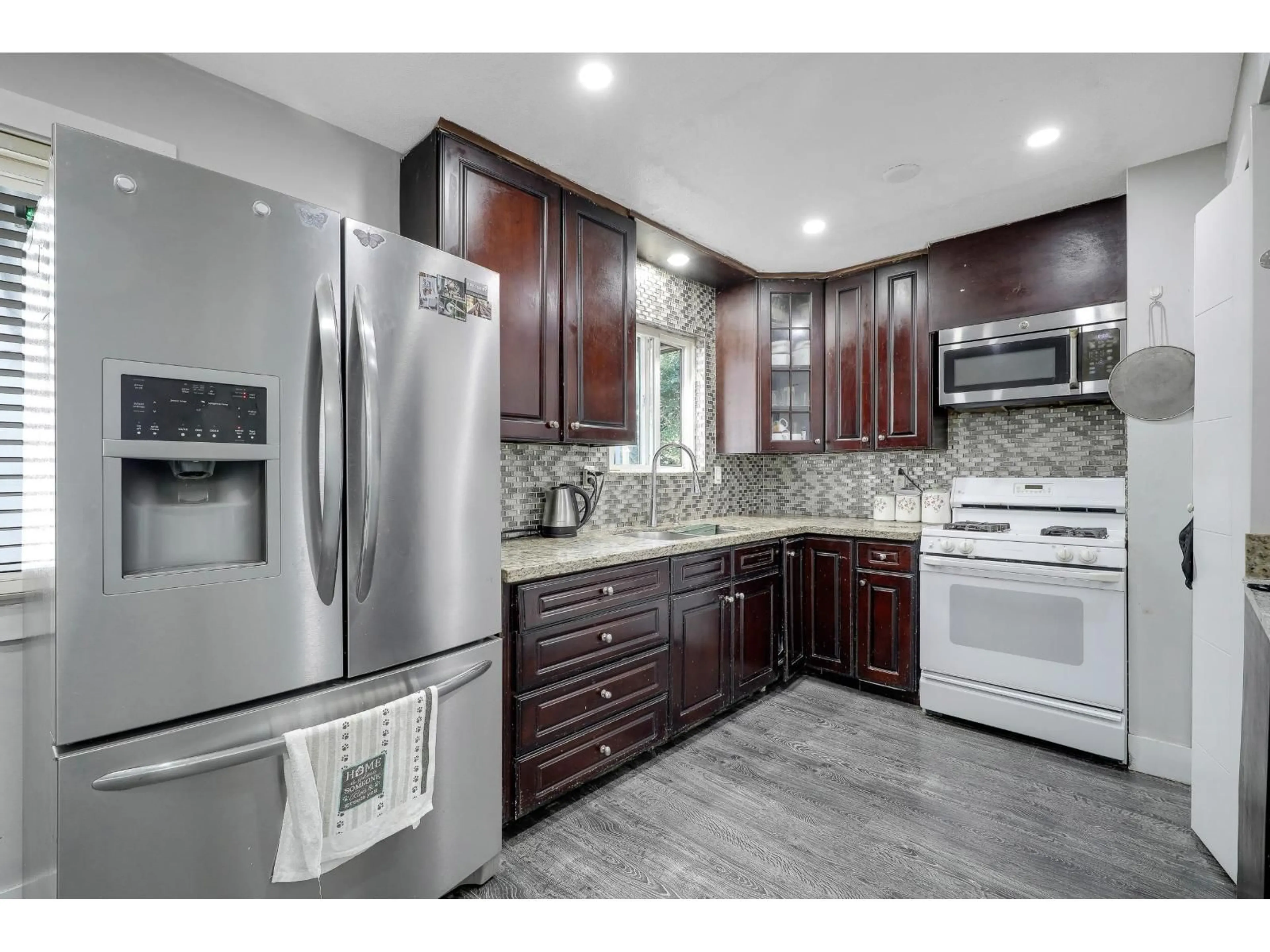 Unknown for 9162 119A, Delta British Columbia V4C6N8