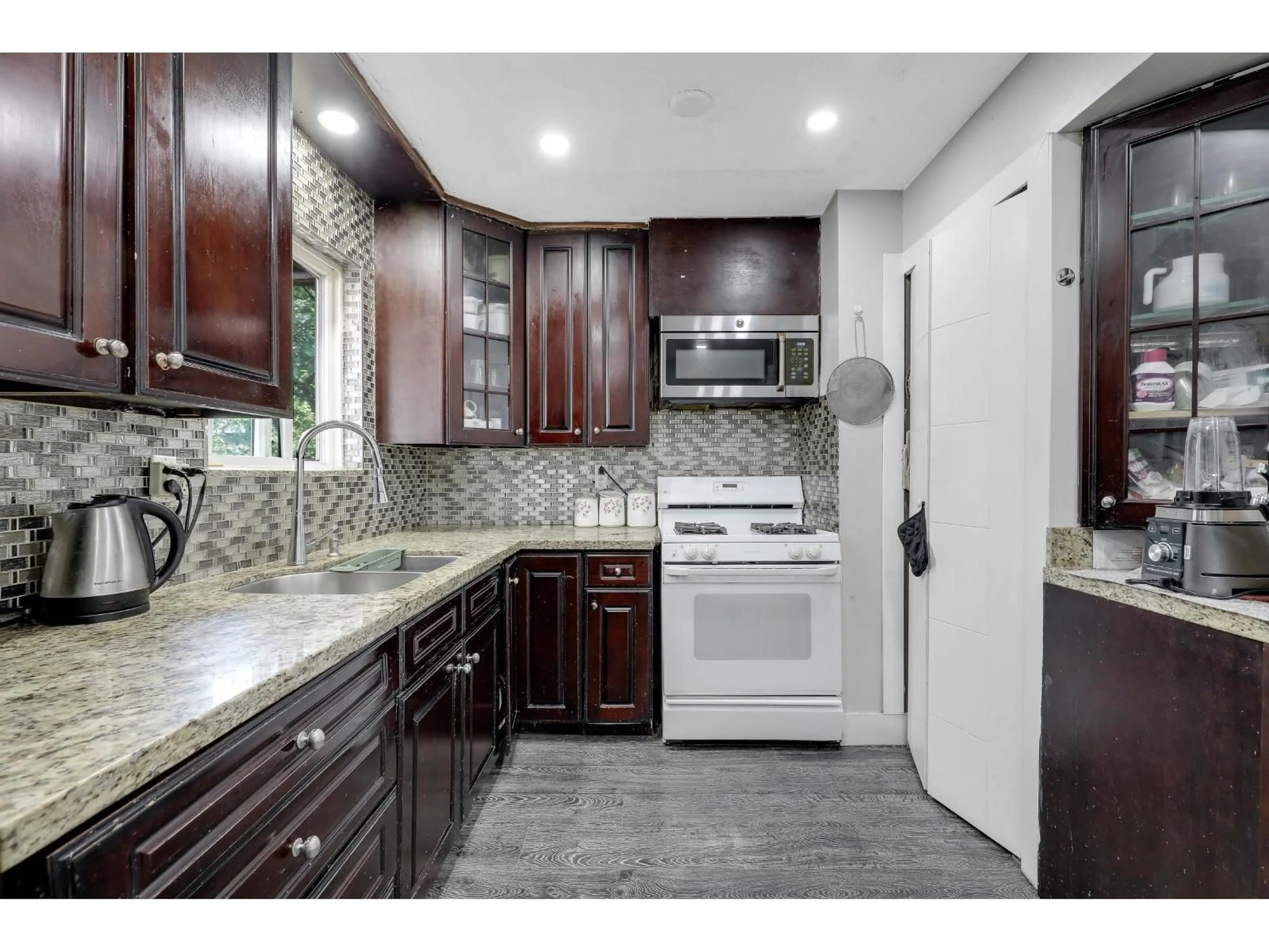 Unknown for 9162 119A, Delta British Columbia V4C6N8