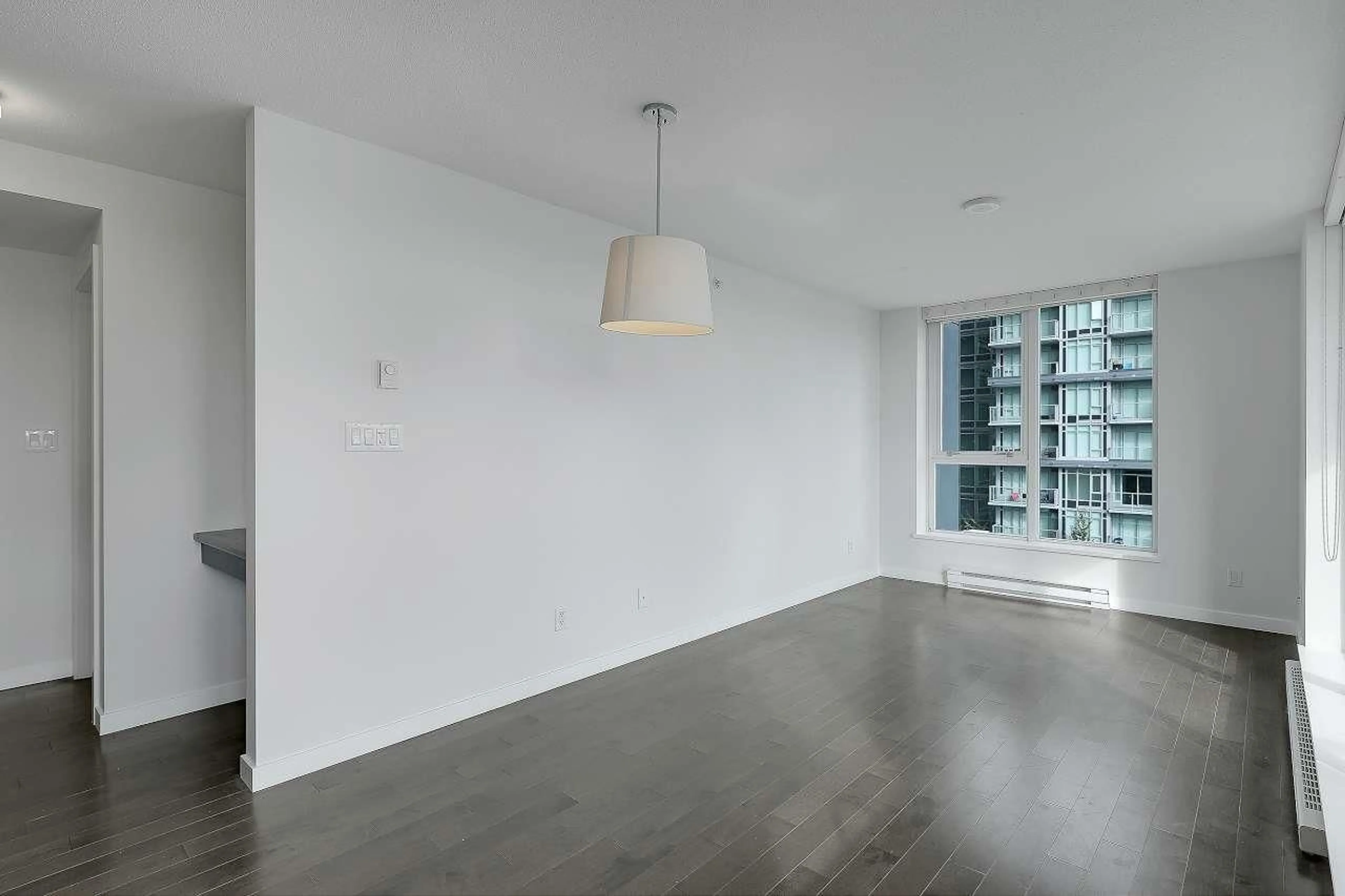 A pic of a room for 809 - 13325 102A, Surrey British Columbia V3T5T1