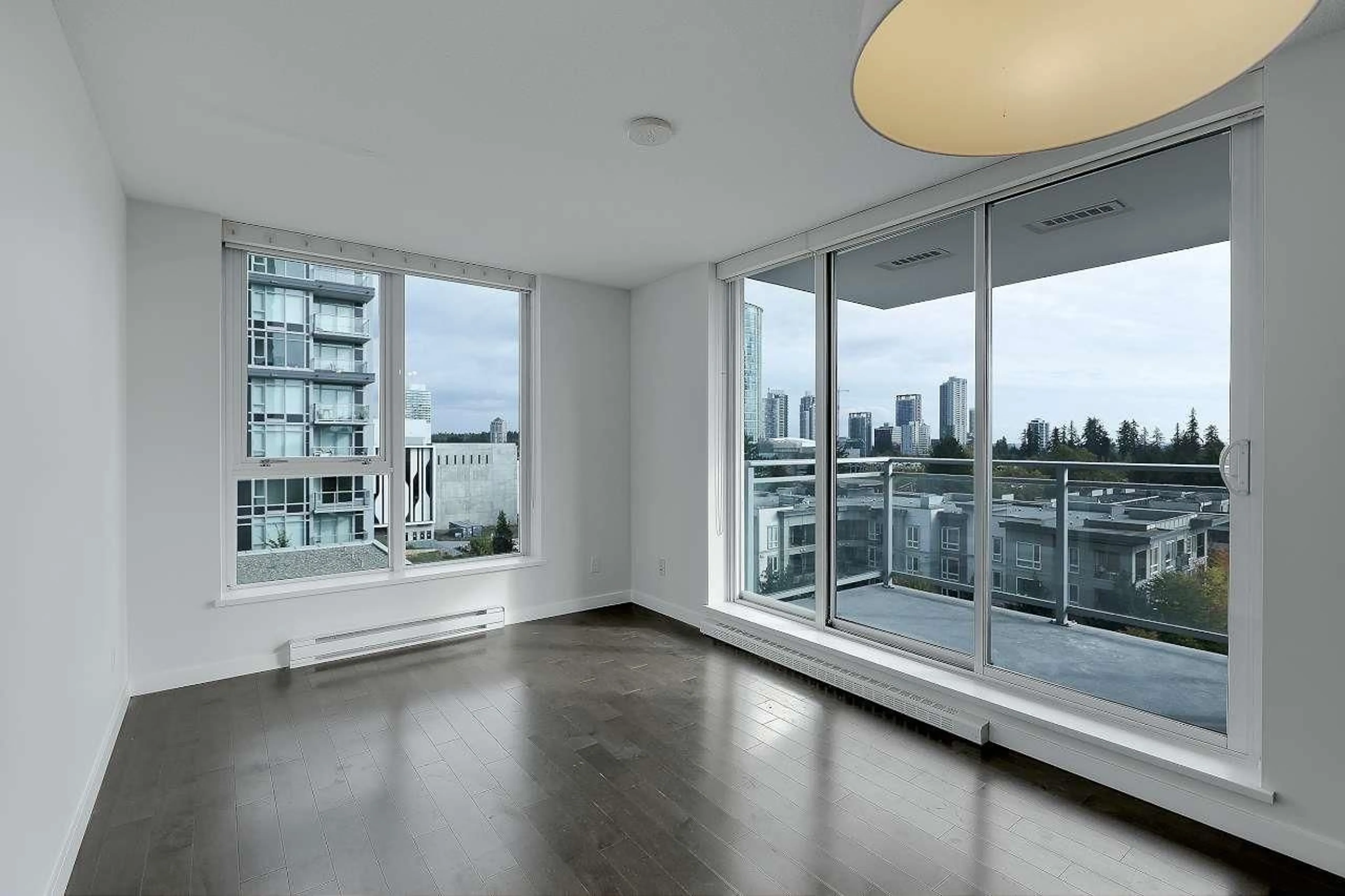 A pic of a room for 809 - 13325 102A, Surrey British Columbia V3T5T1