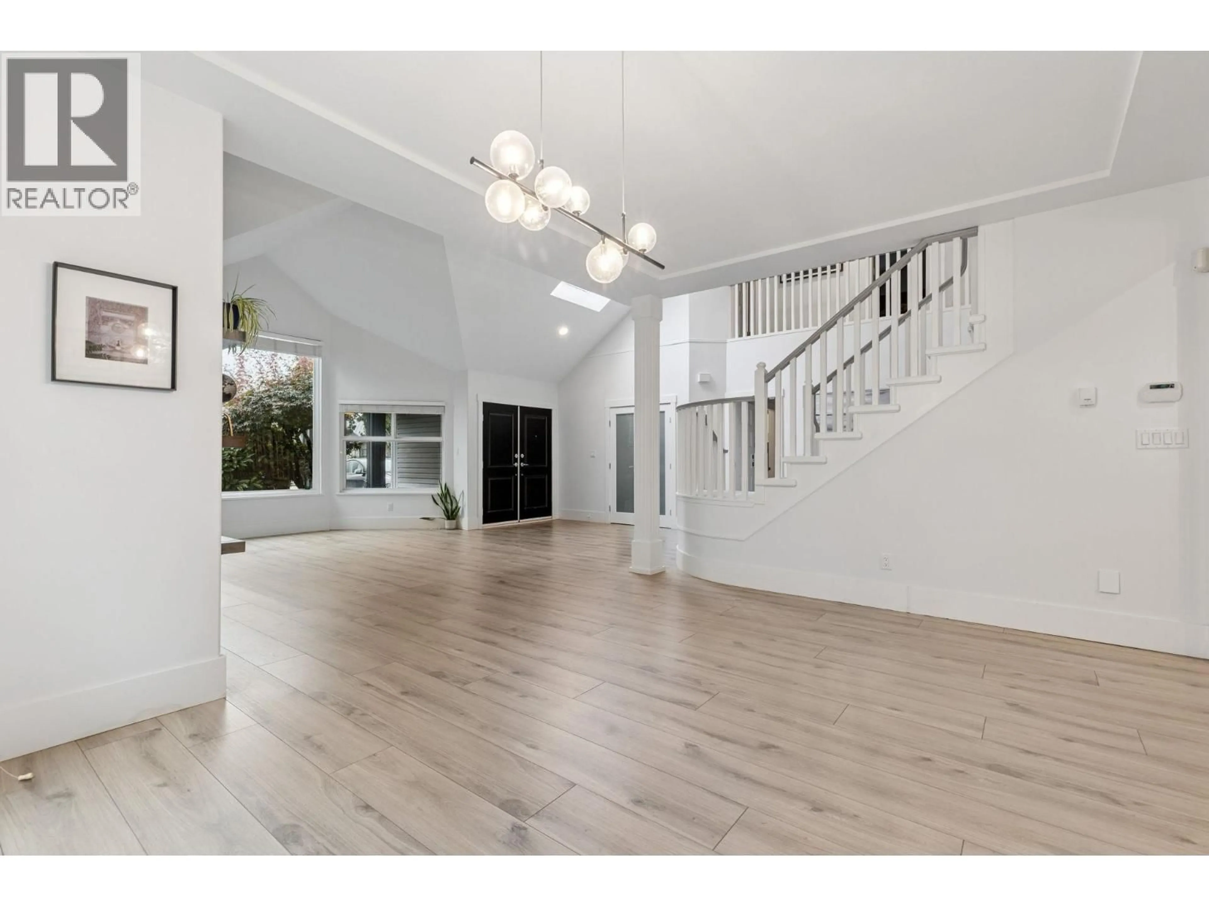 Indoor foyer for 3800 KILBY COURT, Richmond British Columbia V6X3M9