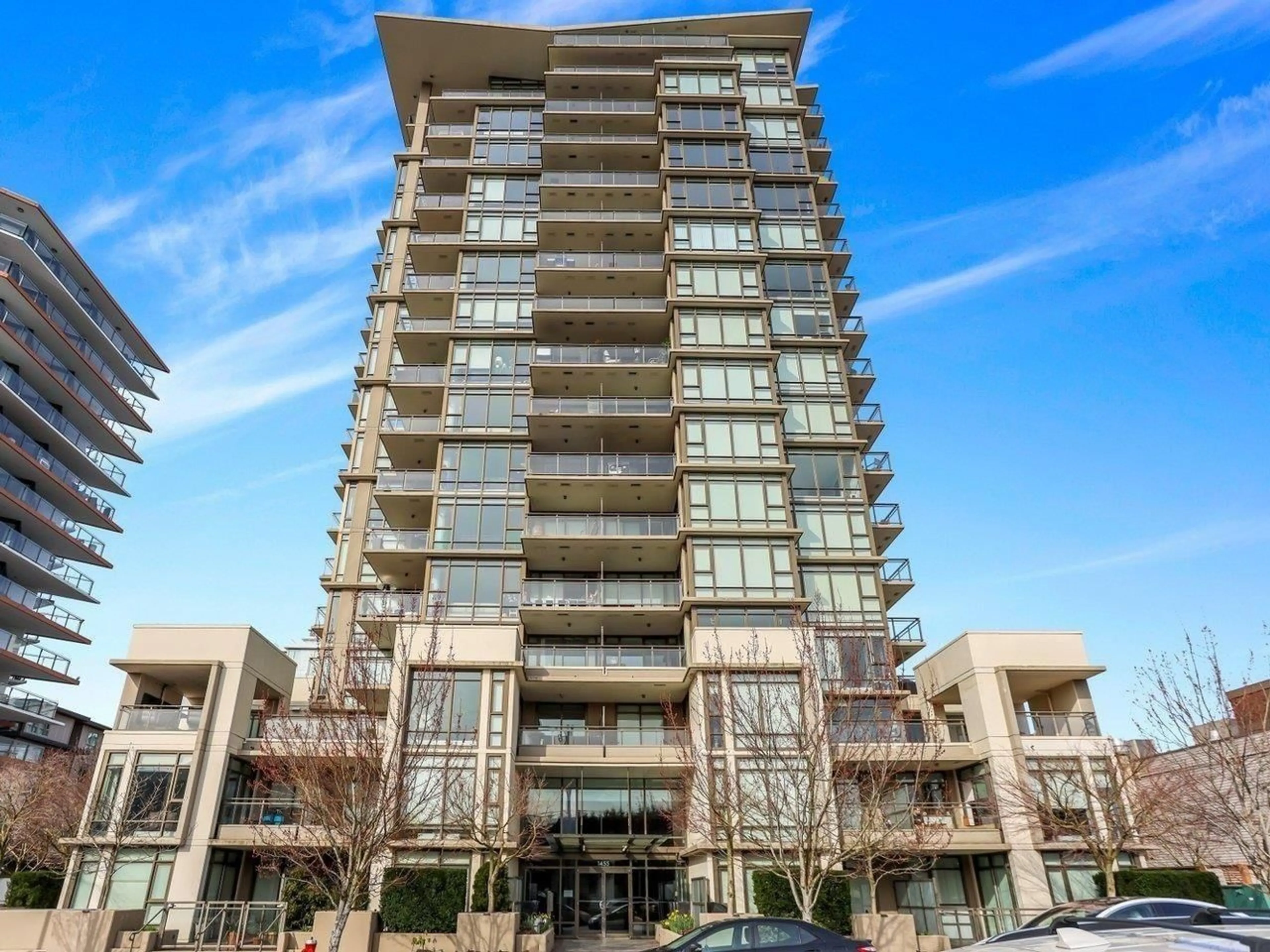 Indoor foyer for 1105 - 1455 GEORGE, White Rock British Columbia V4B0A9