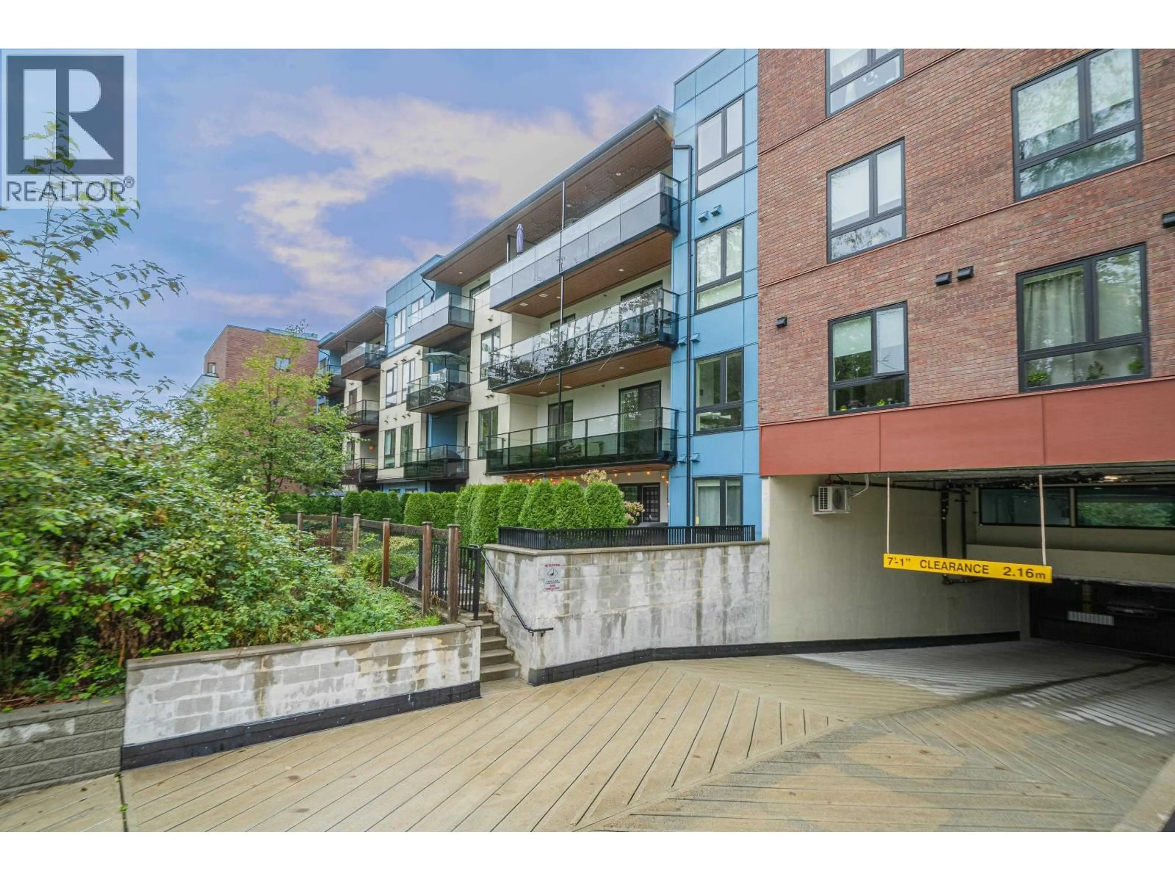 Unknown for 205 - 12320 222 STREET, Maple Ridge British Columbia V2X4K8