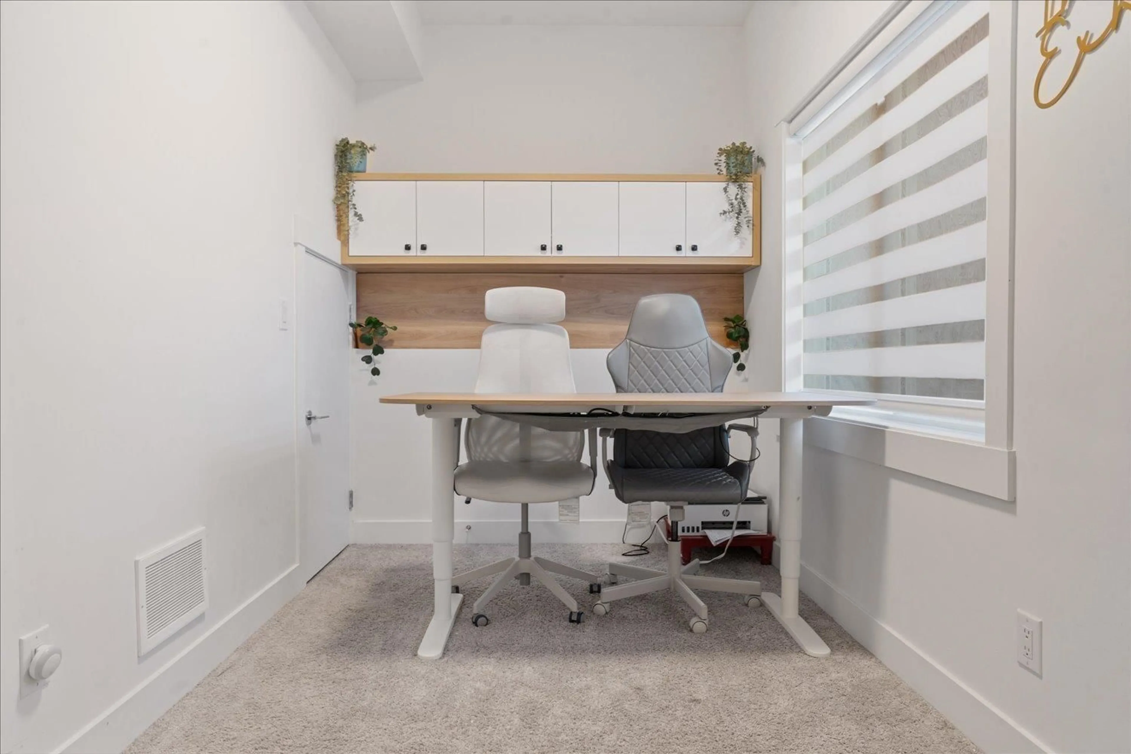 A pic of a room for 18 - 9762 182A, Surrey British Columbia V4N6W5