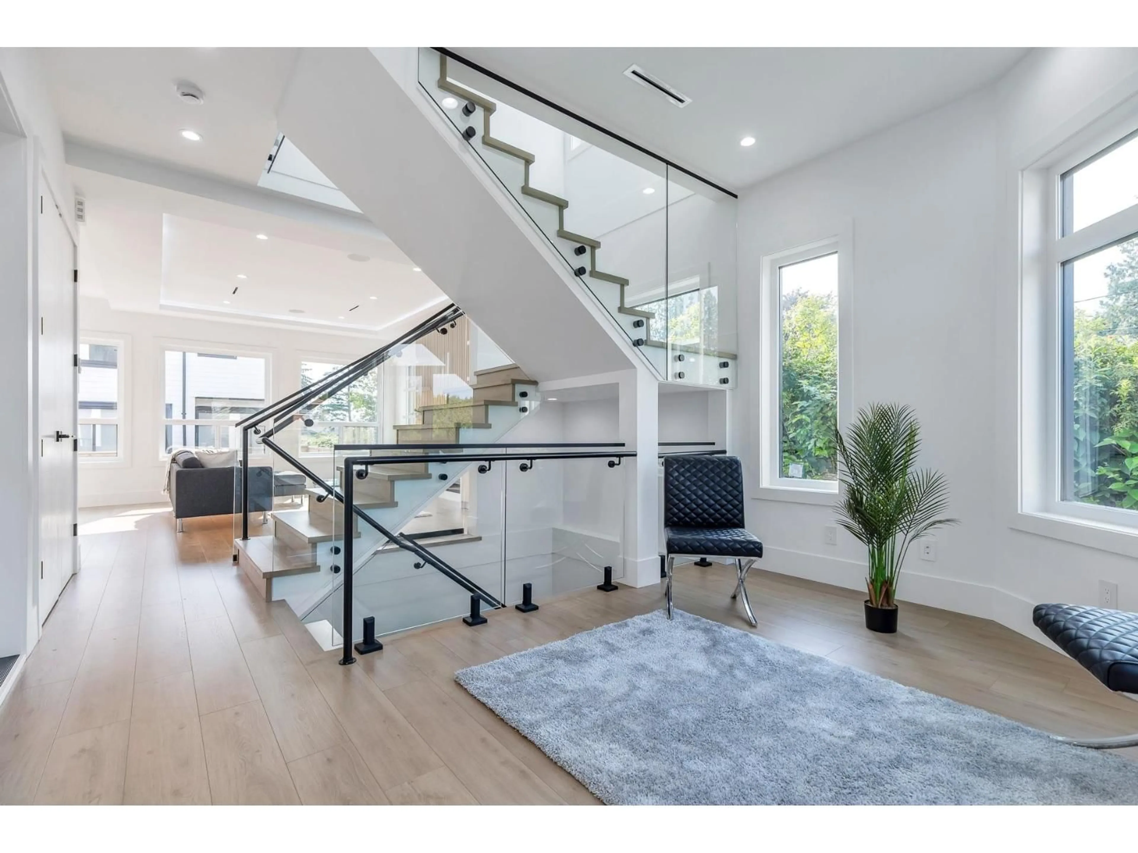 Unknown for 7120 204, Langley British Columbia V2Y3S7