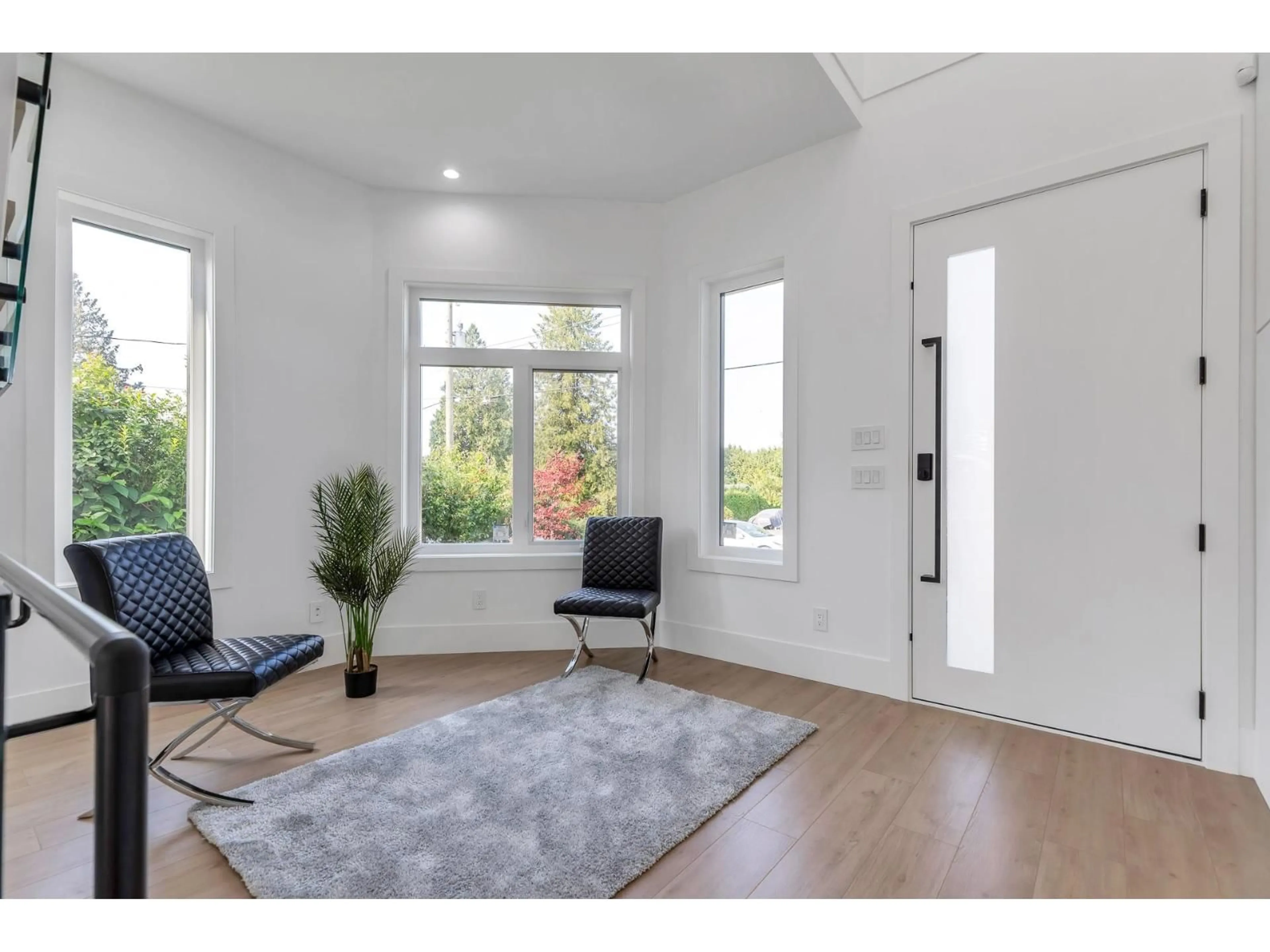 Indoor entryway for 7120 204, Langley British Columbia V2Y3S7