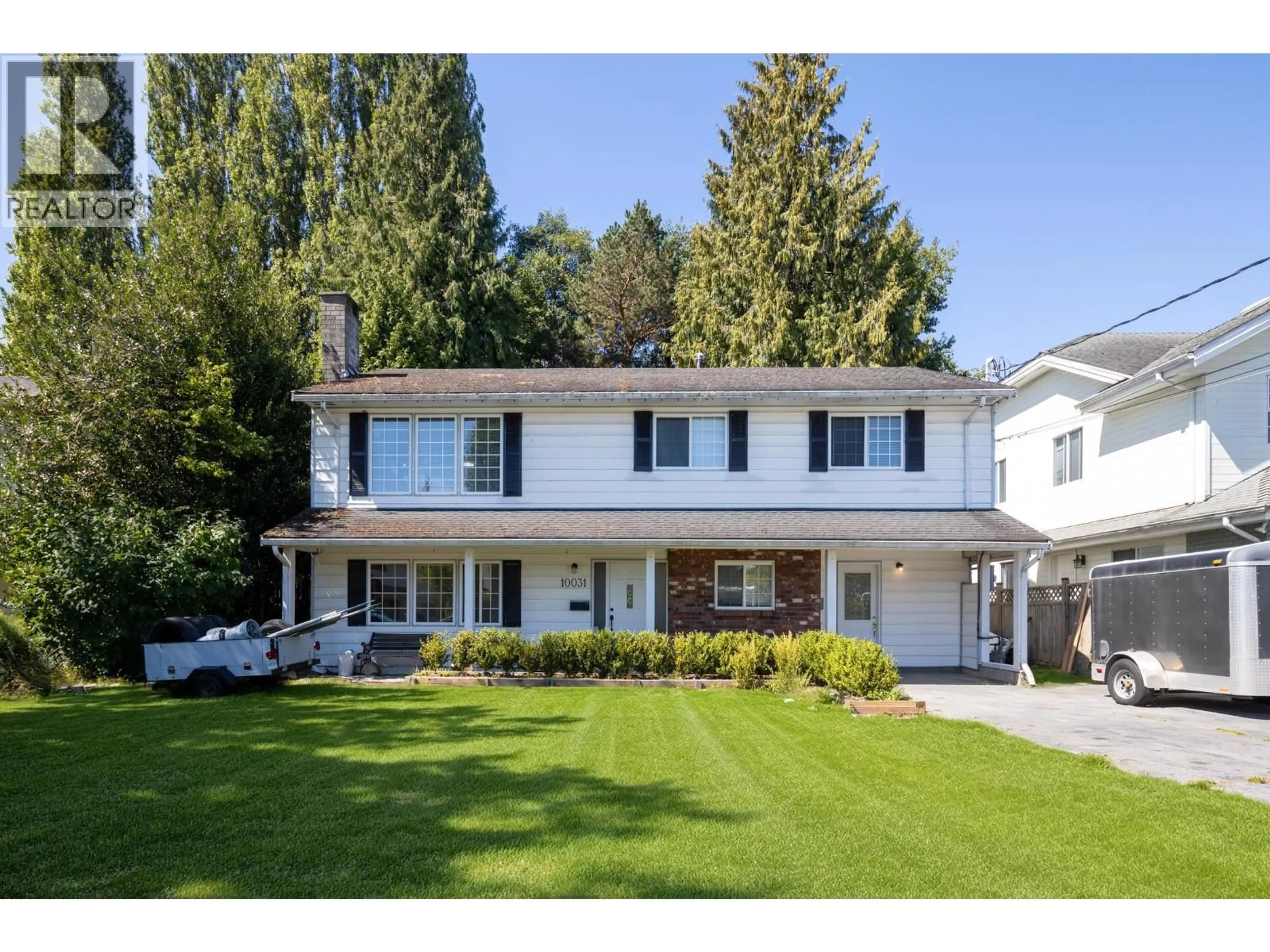 Home with vinyl exterior material, street for 10031 2ND AVENUE, Richmond British Columbia V7E1V6