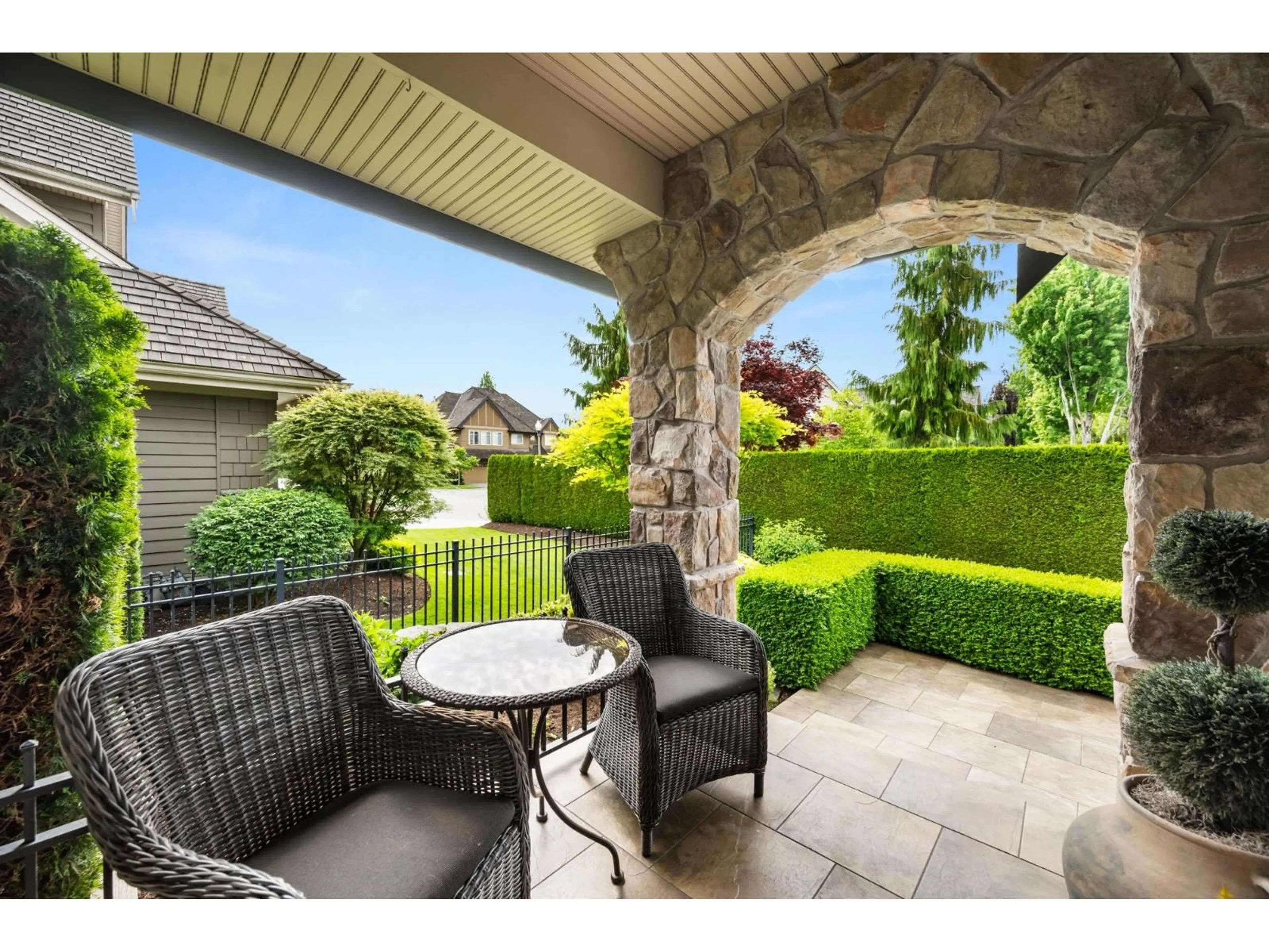 Patio, street for 1 - 3300 157A, Surrey British Columbia V3Z2P2