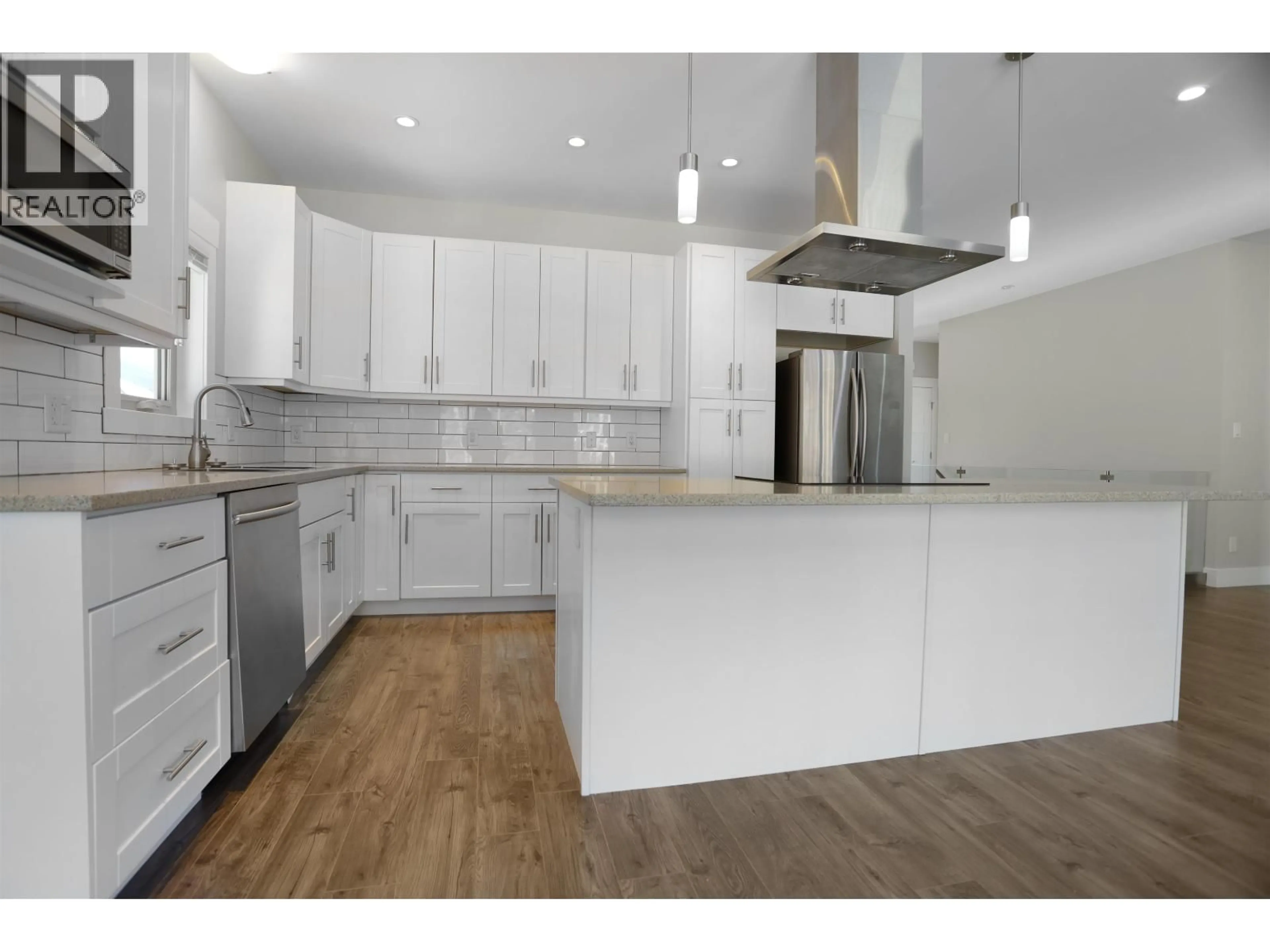 Open concept kitchen, unknown for 52 BLACKBERRY STREET, Kitimat British Columbia V8C0A6