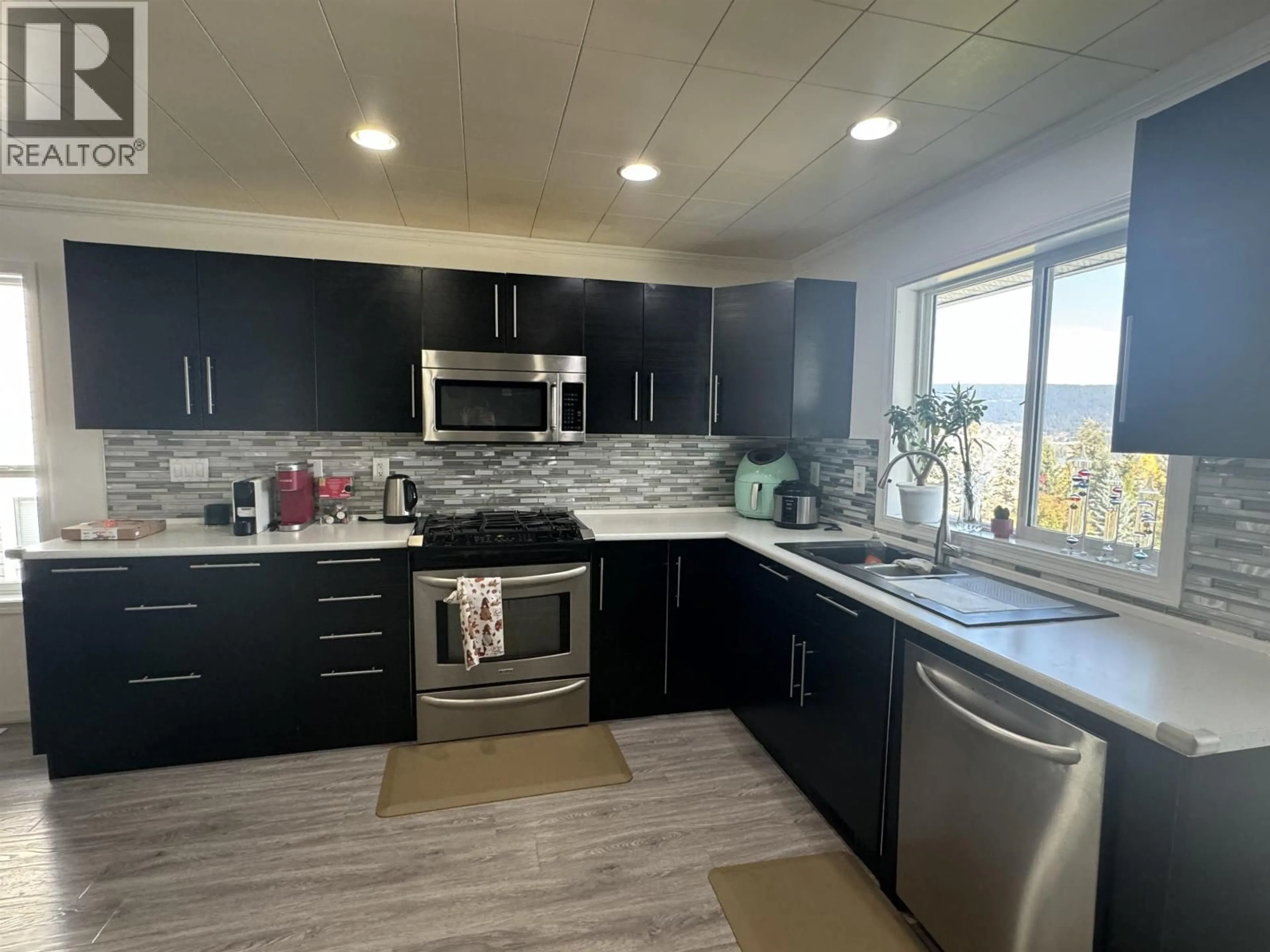 Open concept kitchen, unknown for 86 EAGLE CRESCENT, Williams Lake British Columbia V2G5K2