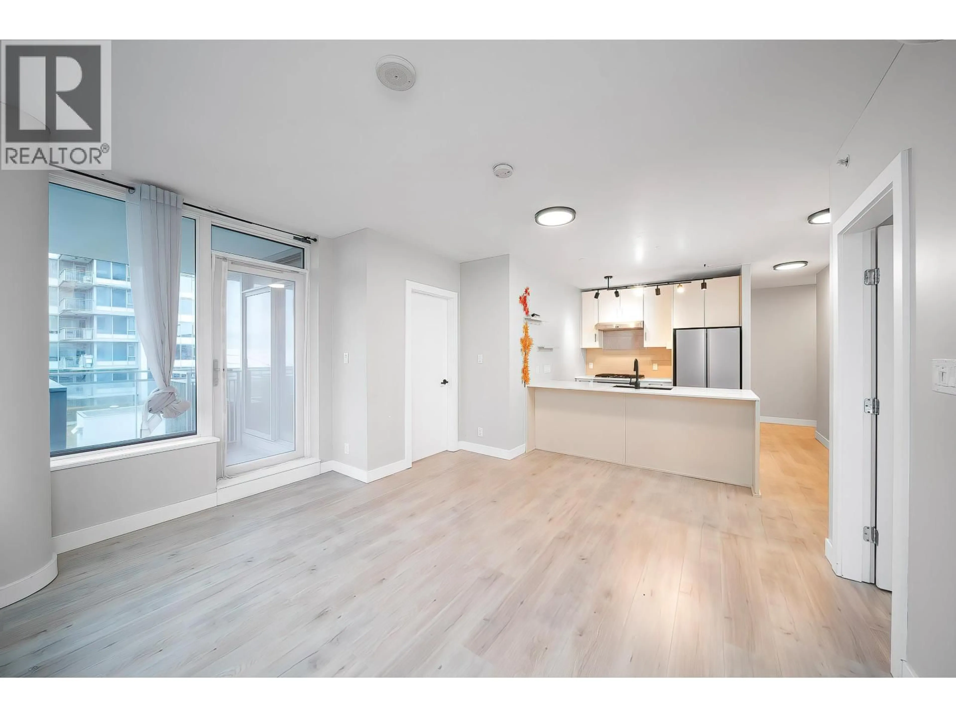 Open concept kitchen, unknown for 902 - 6971 ELMBRIDGE WAY, Richmond British Columbia V7C0A5