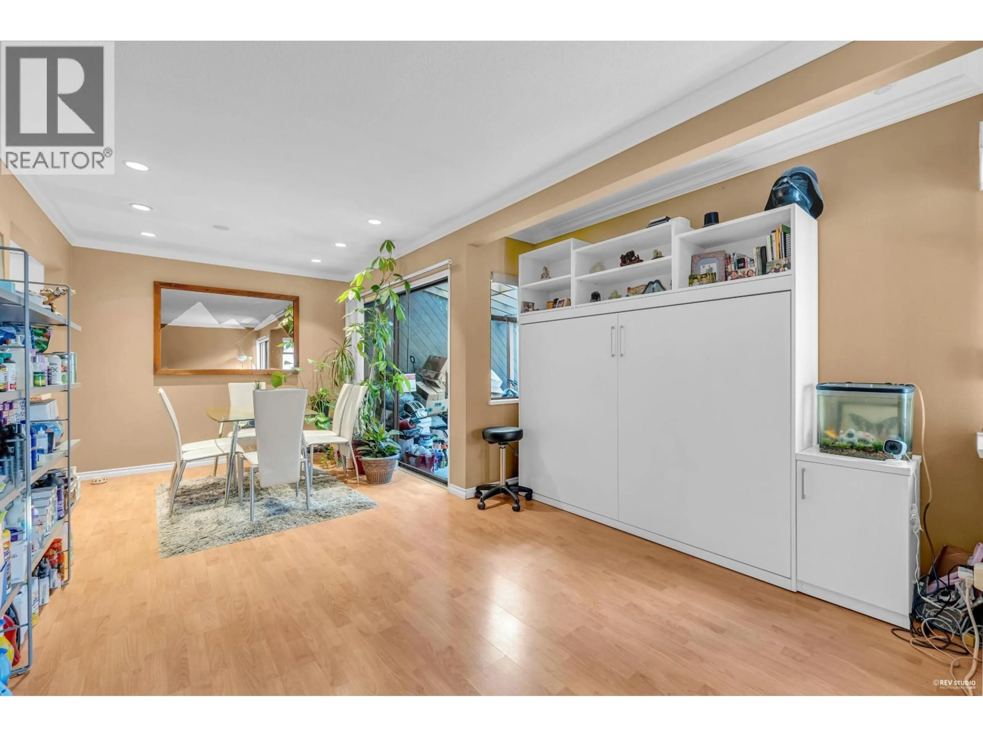 Indoor entryway for 7 - 9280 GLENALLAN DRIVE, Richmond British Columbia V7A2S8