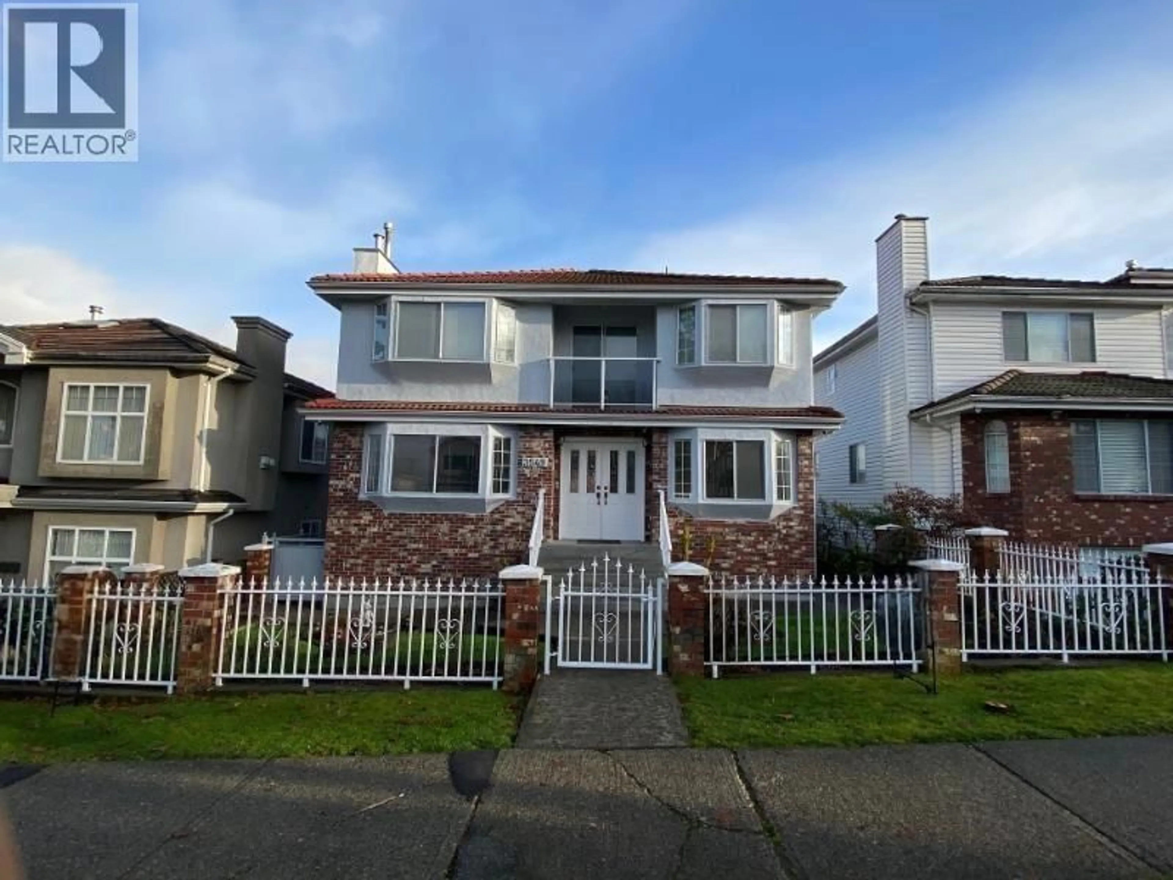 A pic from outside/outdoor area/front of a property/back of a property/a pic from drone, street for 3549 ANZIO DRIVE, Vancouver British Columbia V5M4E2