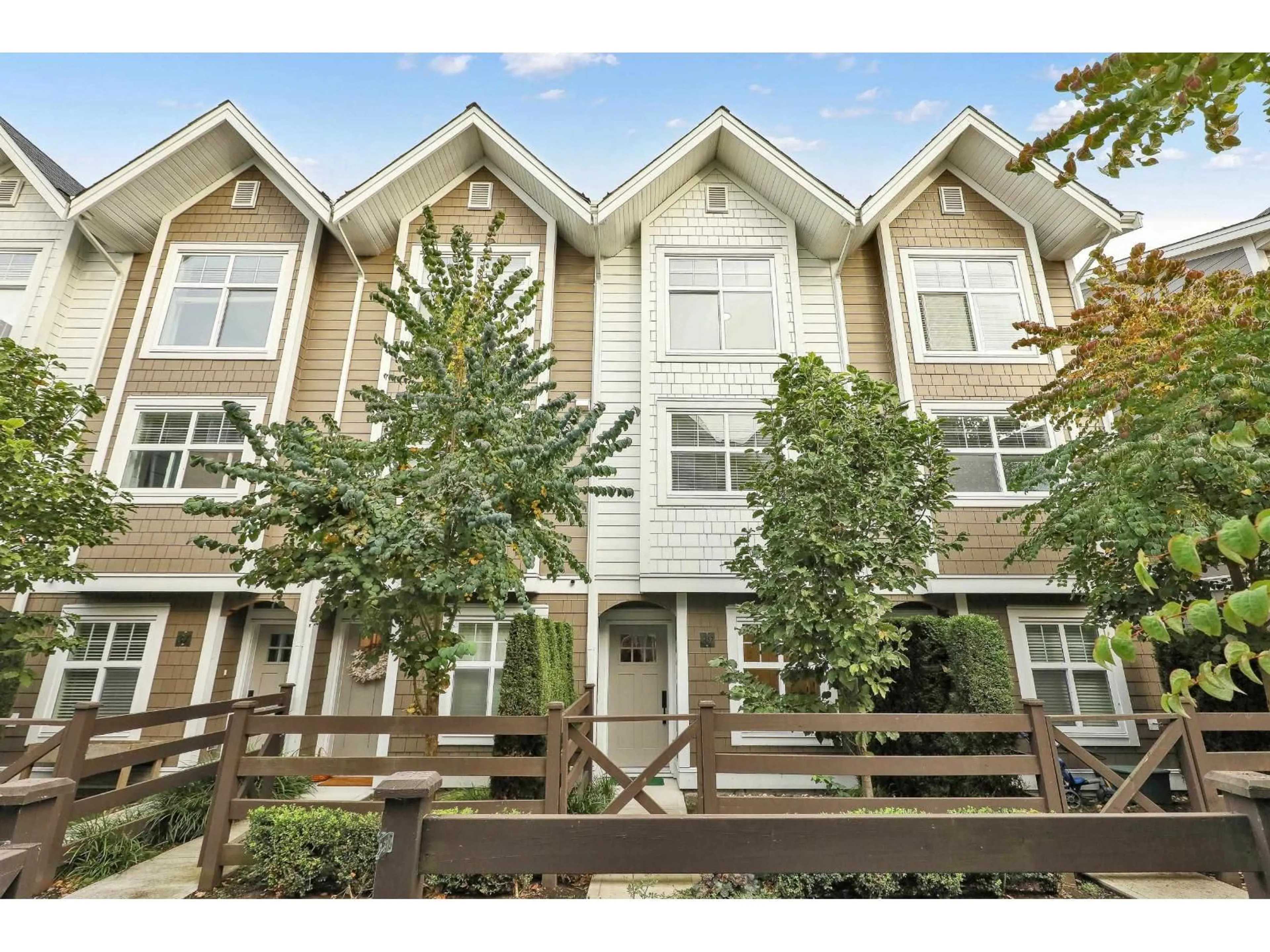 Unknown for 39 - 14541 WINTER, Surrey British Columbia V4P0G5