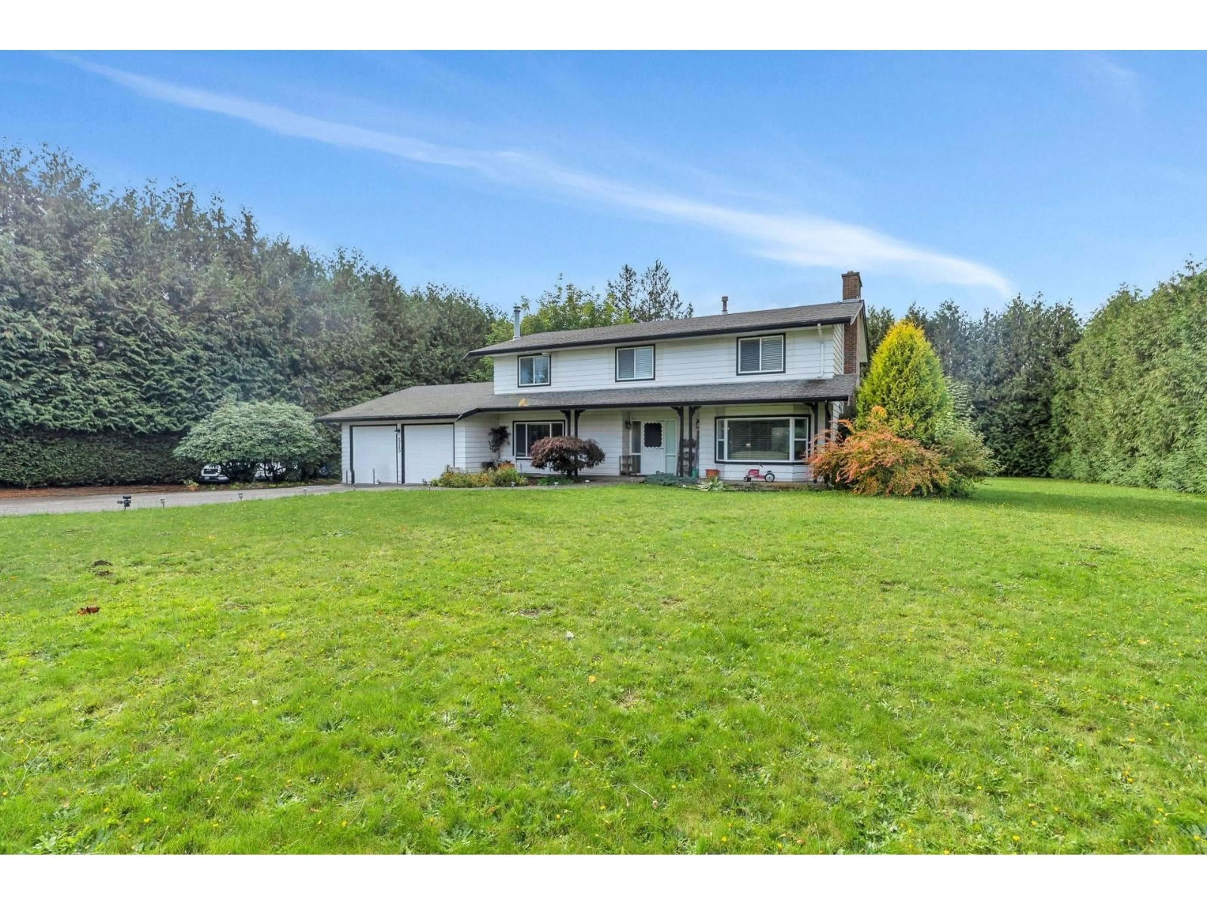 A pic from outside/outdoor area/front of a property/back of a property/a pic from drone, water/lake/river/ocean view for 515 GLADWIN, Abbotsford British Columbia V2T5Y1