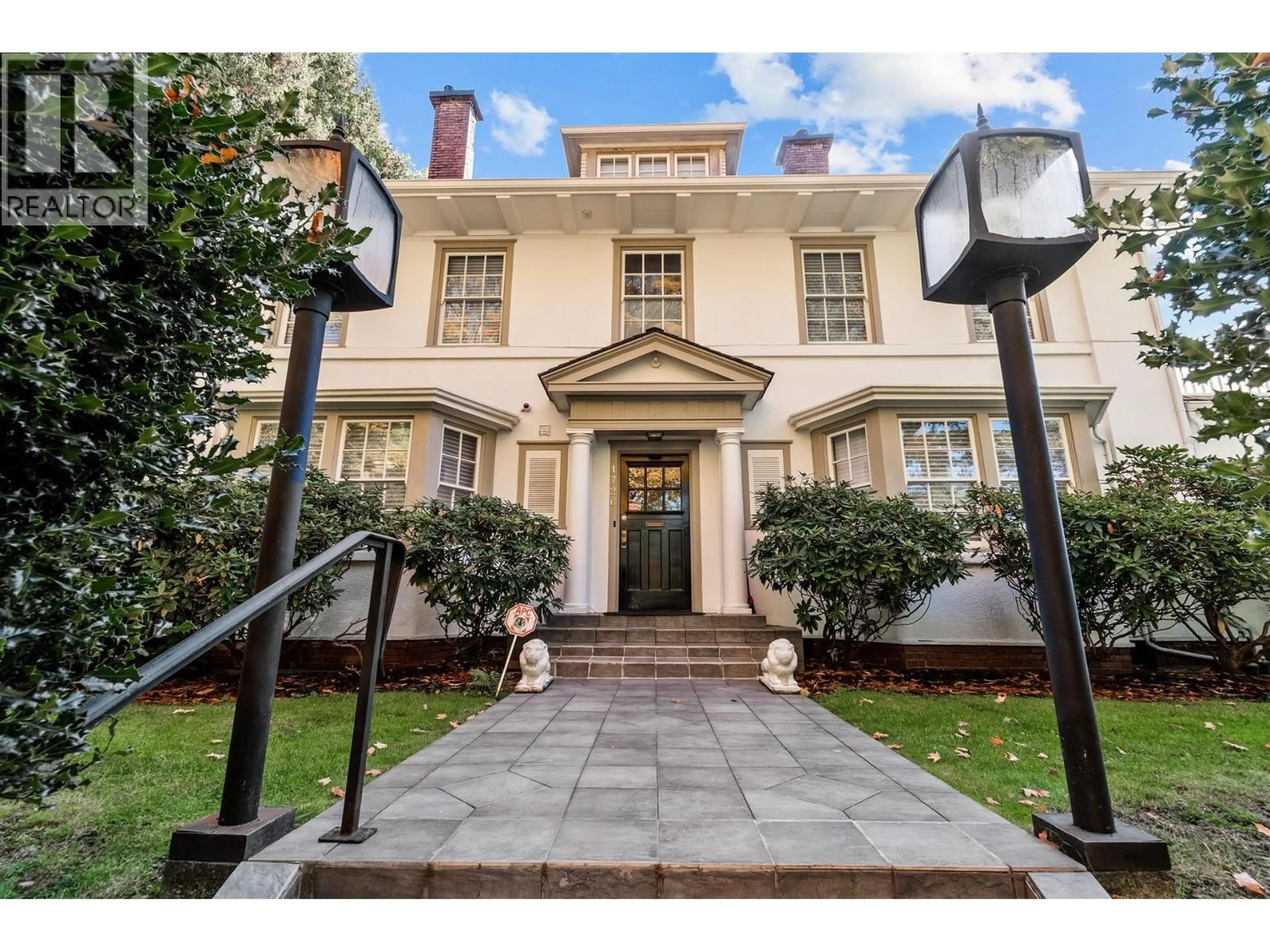 Unknown for 1726 32ND AVENUE, Vancouver British Columbia V6J3A7