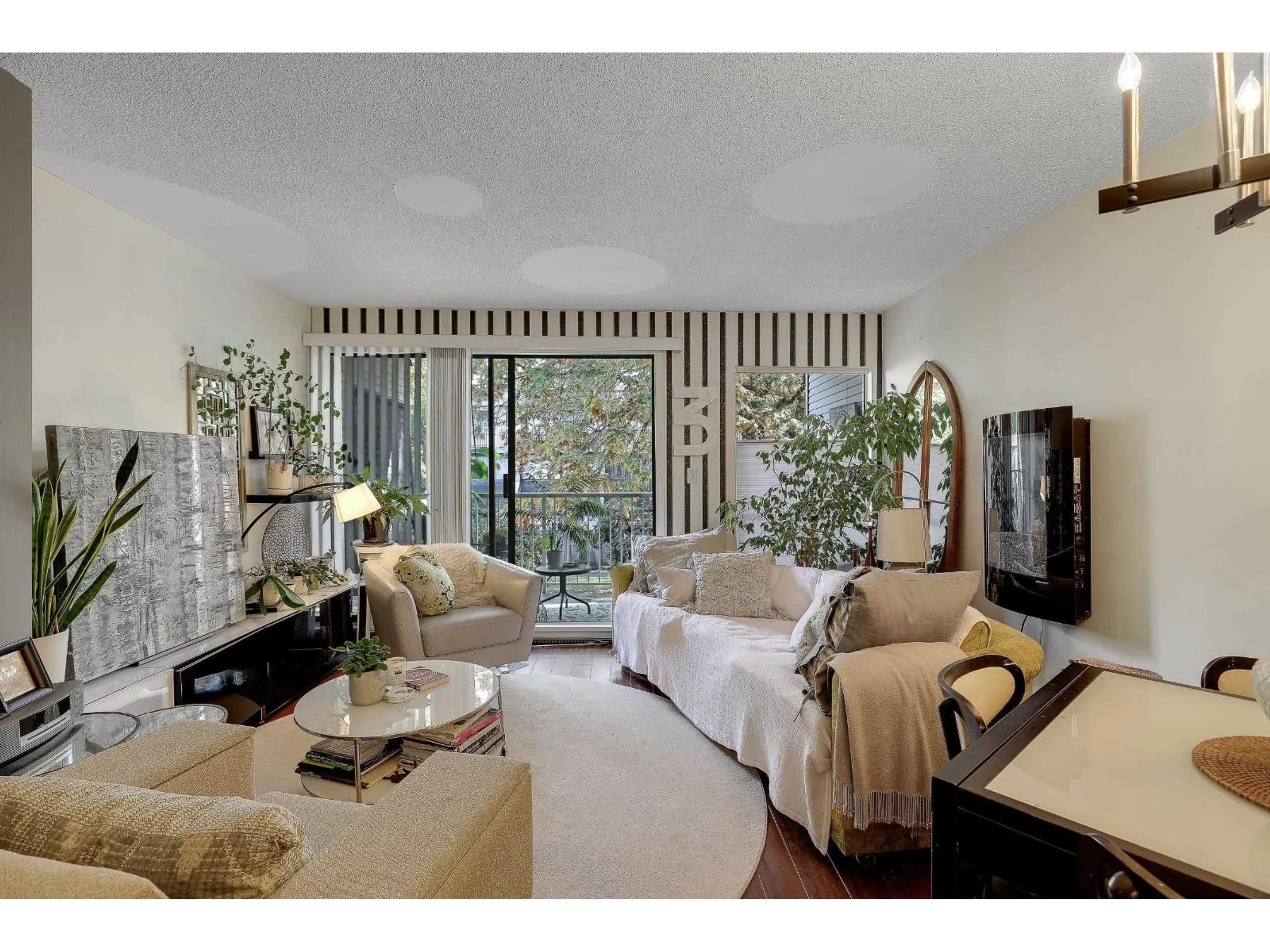 Living room with furniture, unknown for 9 - 17700 60, Surrey British Columbia V3S1V2