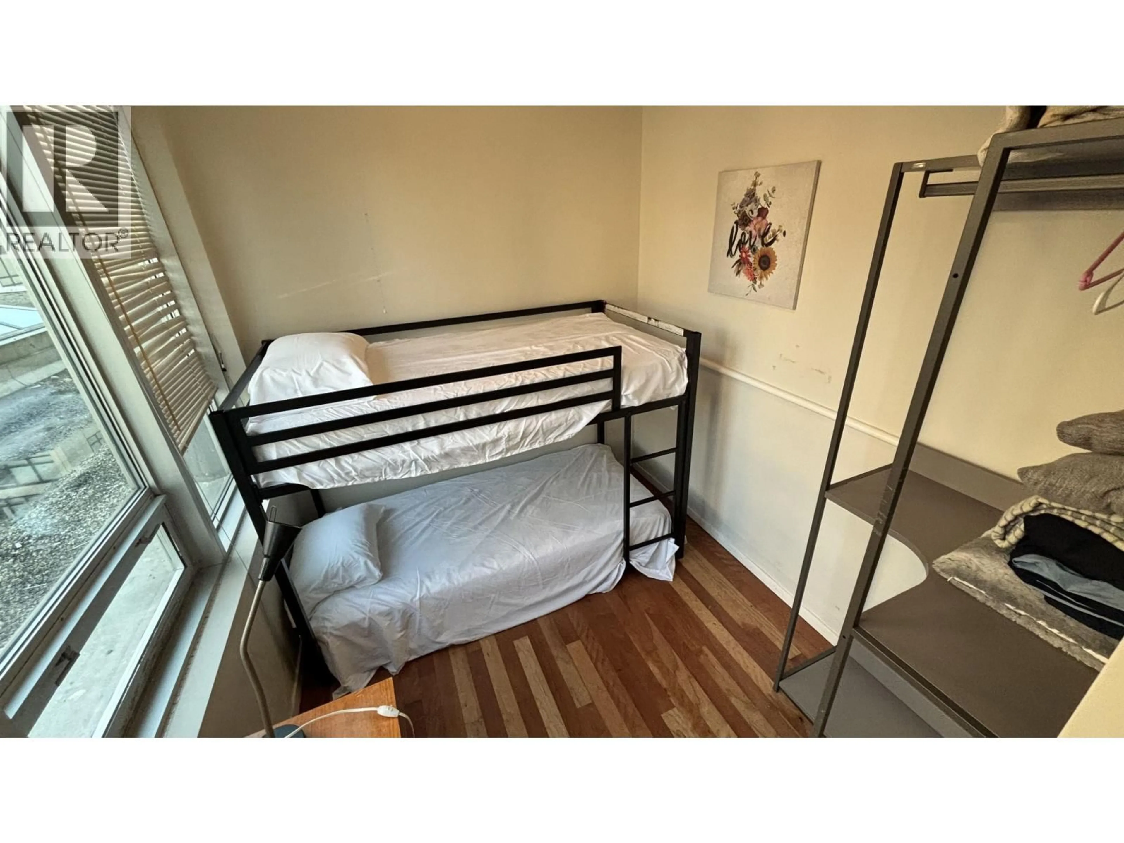 A pic of a room for 310 - 989 NELSON STREET, Vancouver British Columbia V6Z2S1