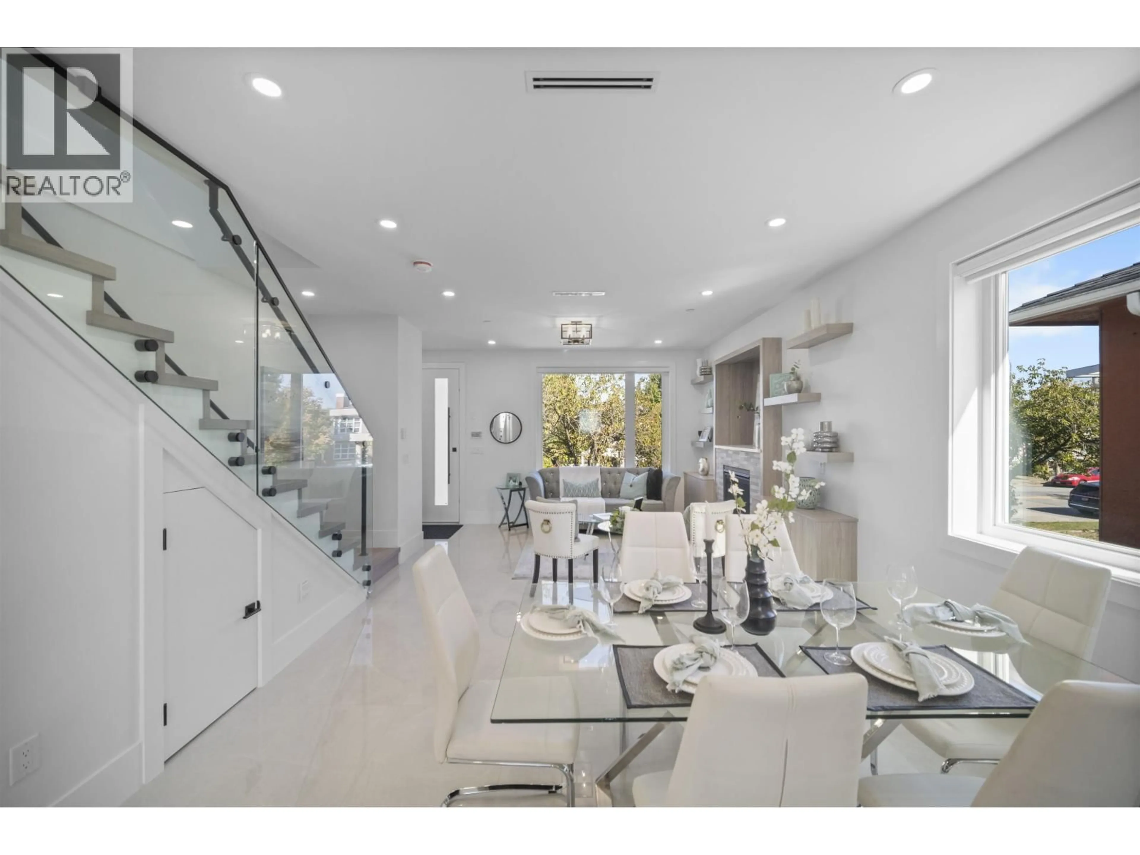Dining room, ceramic/tile floor for 2790 49TH AVENUE, Vancouver British Columbia V5S1K5