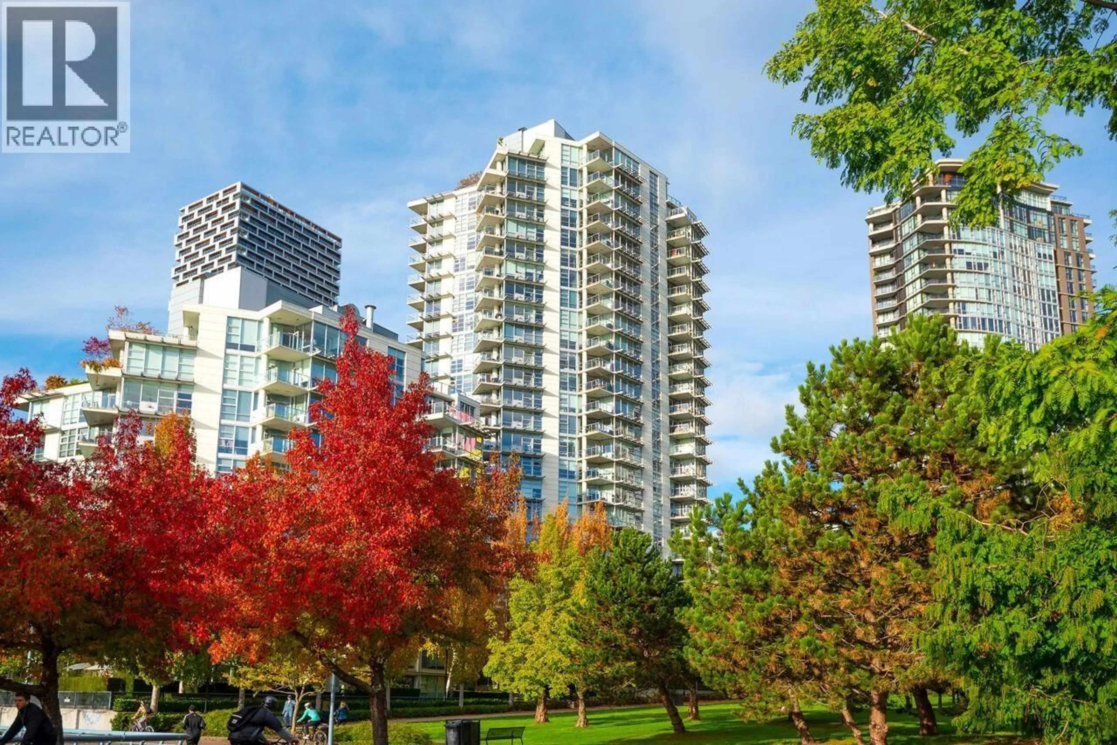 Patio, city buildings view from balcony for 305 - 638 BEACH CRESCENT, Vancouver British Columbia V6Z3H4
