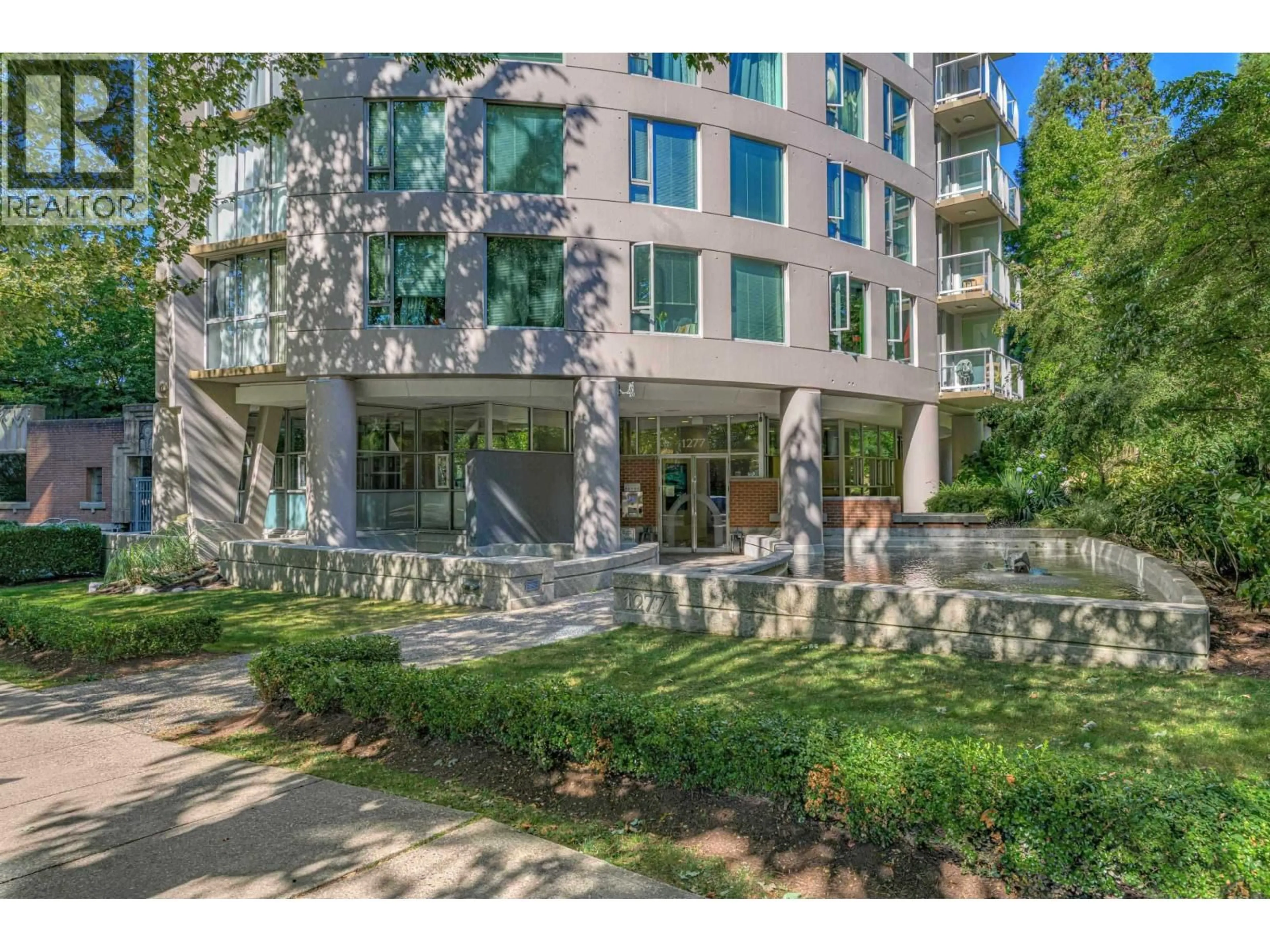 Indoor foyer for 1606 - 1277 NELSON STREET, Vancouver British Columbia V6E4M8