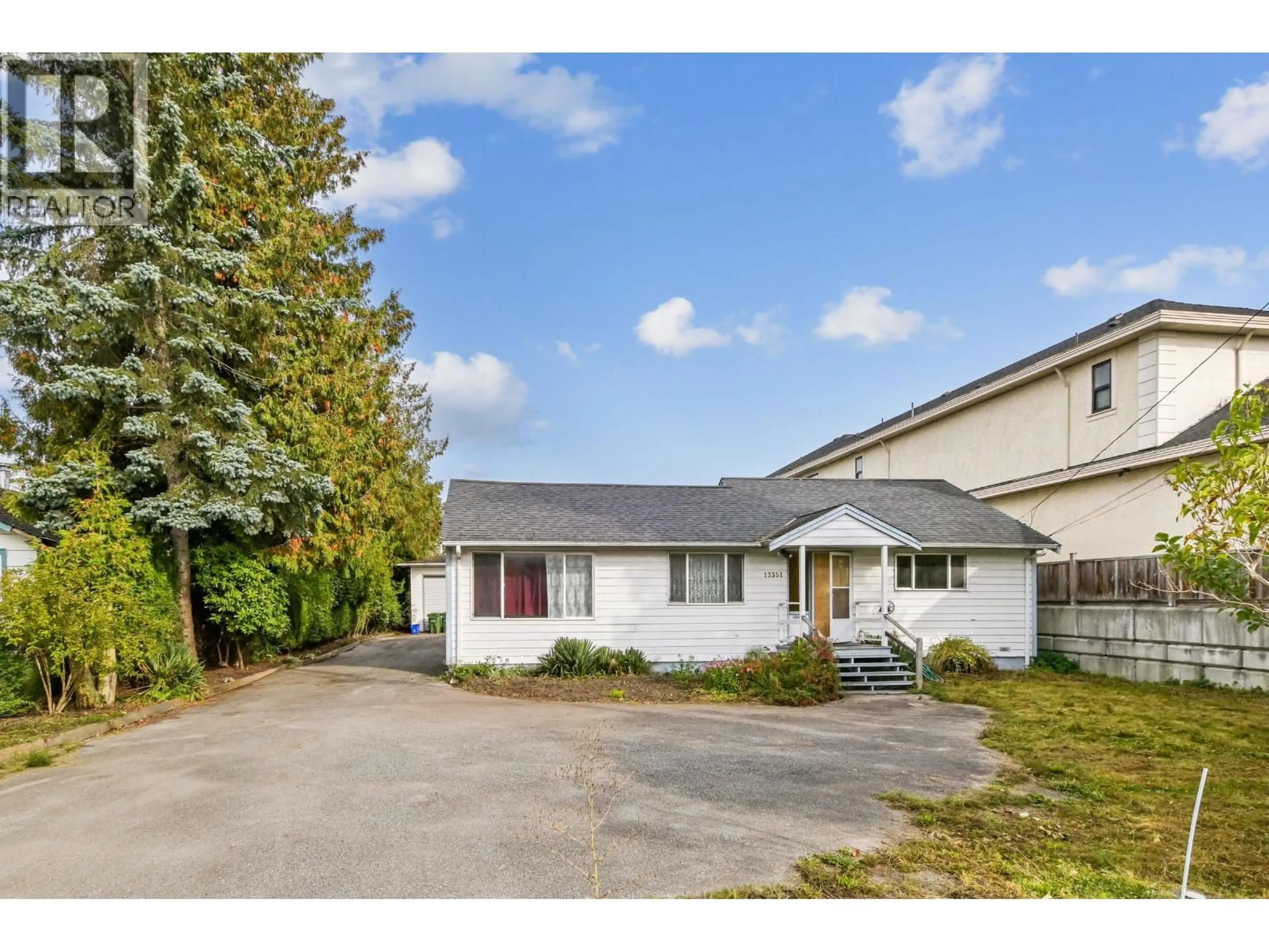 A pic from outside/outdoor area/front of a property/back of a property/a pic from drone, street for 13351 BLUNDELL ROAD, Richmond British Columbia V6W1B6