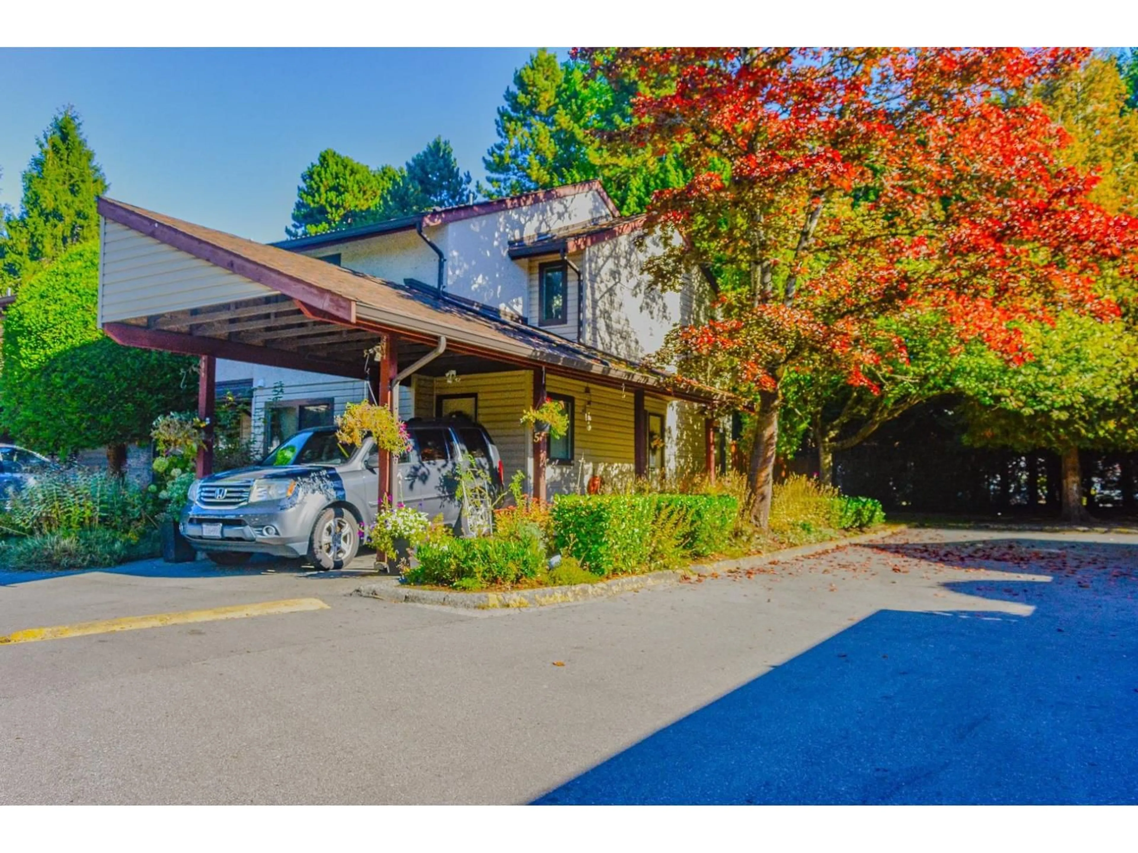 Unknown for 125 - 13880 74, Surrey British Columbia V3W7E6