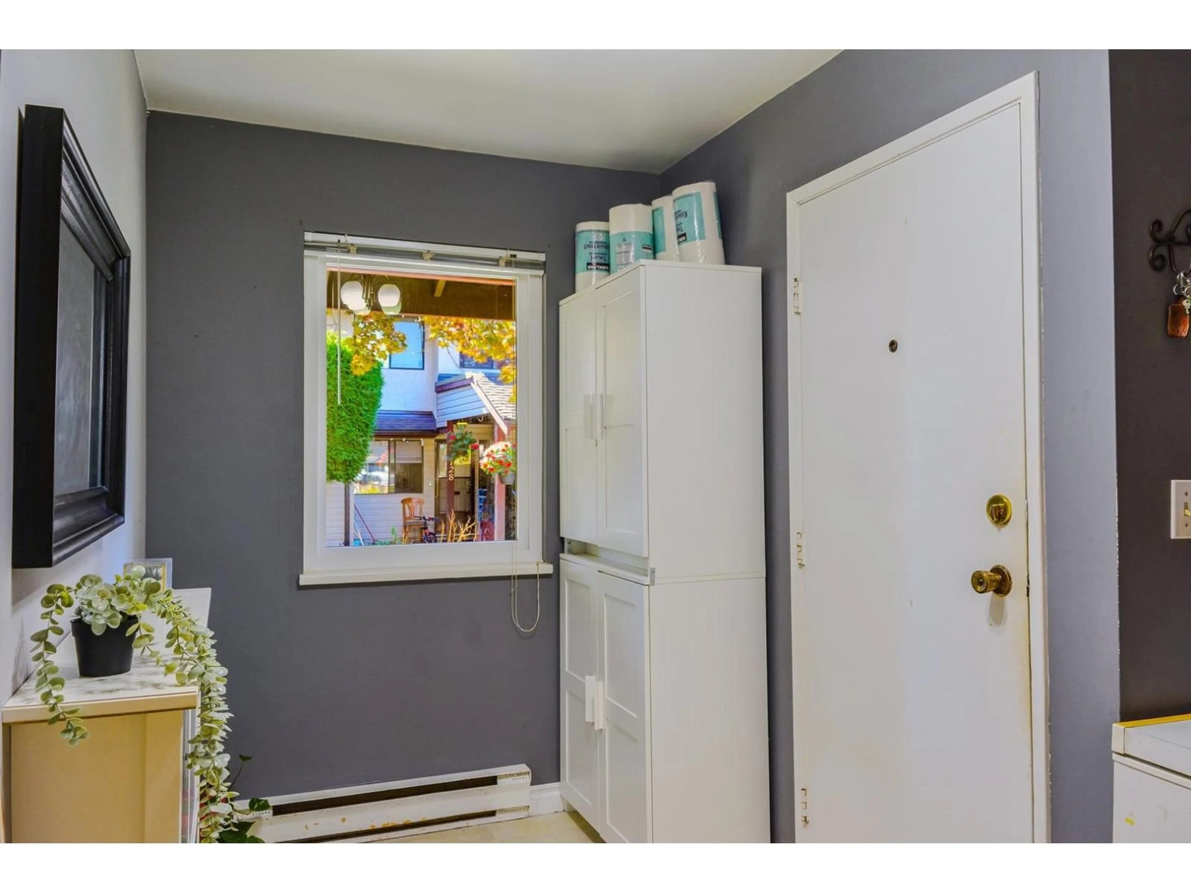 Indoor entryway for 125 - 13880 74, Surrey British Columbia V3W7E6