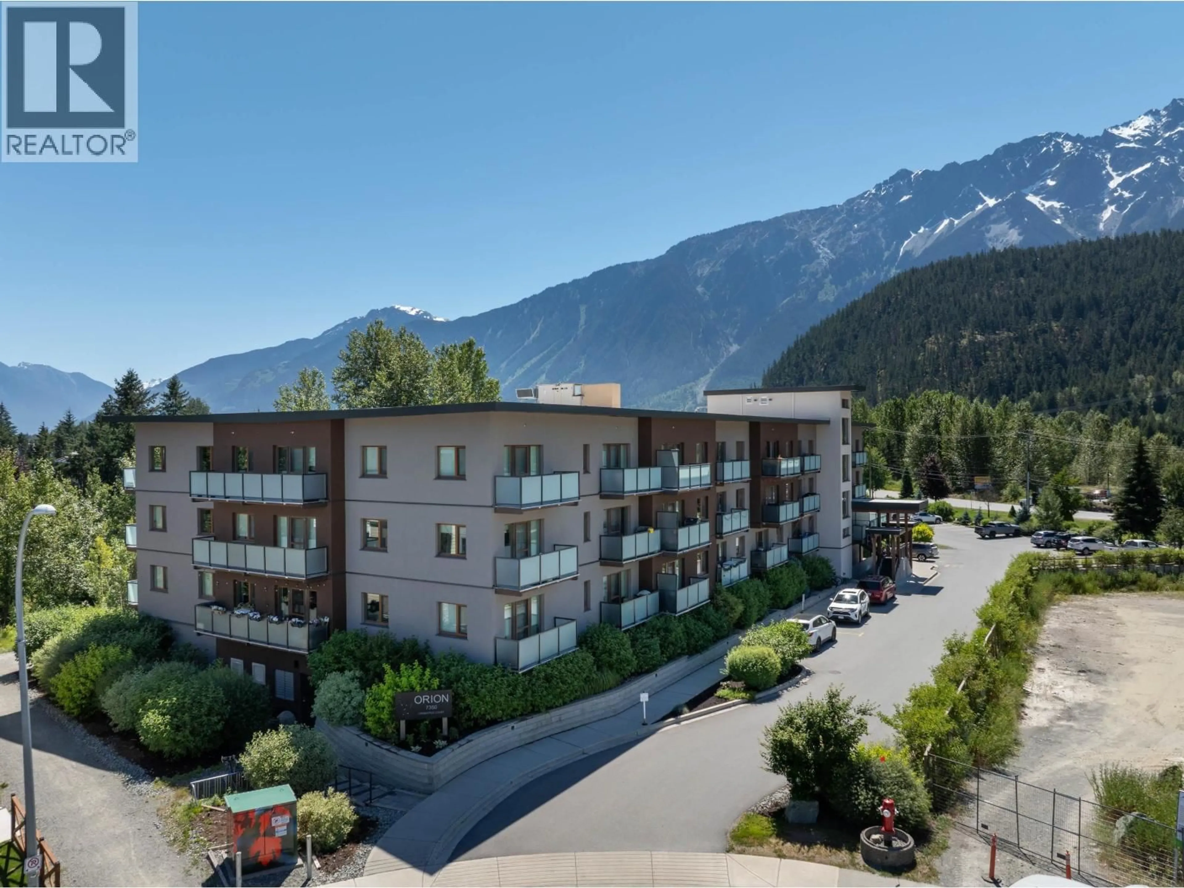 A pic from outside/outdoor area/front of a property/back of a property/a pic from drone, mountain view for 110 - 7350 CRABAPPLE COURT, Pemberton British Columbia V0N2L1