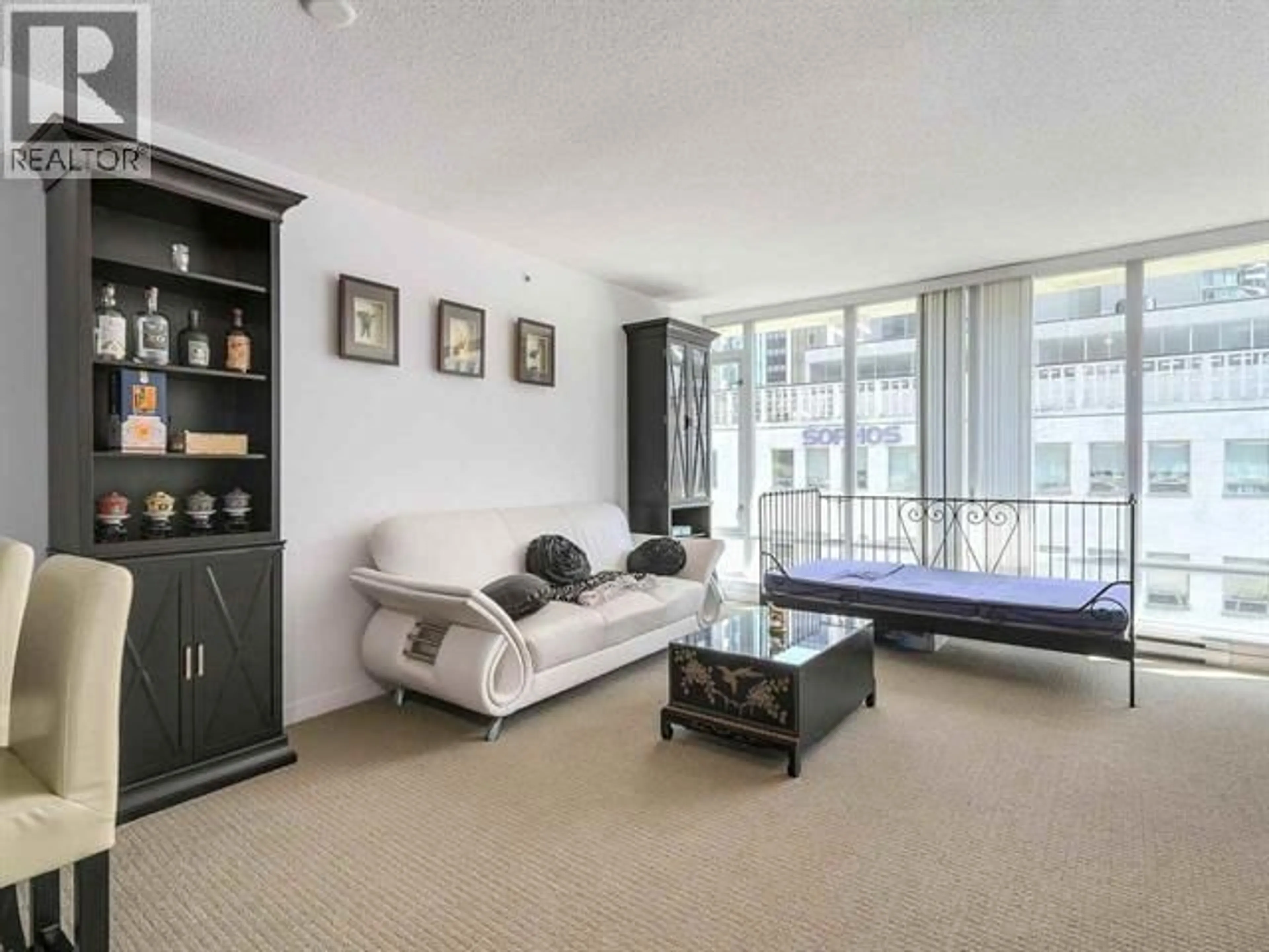 Living room with furniture, unknown for 616 - 610 GRANVILLE STREET, Vancouver British Columbia V6C3T3