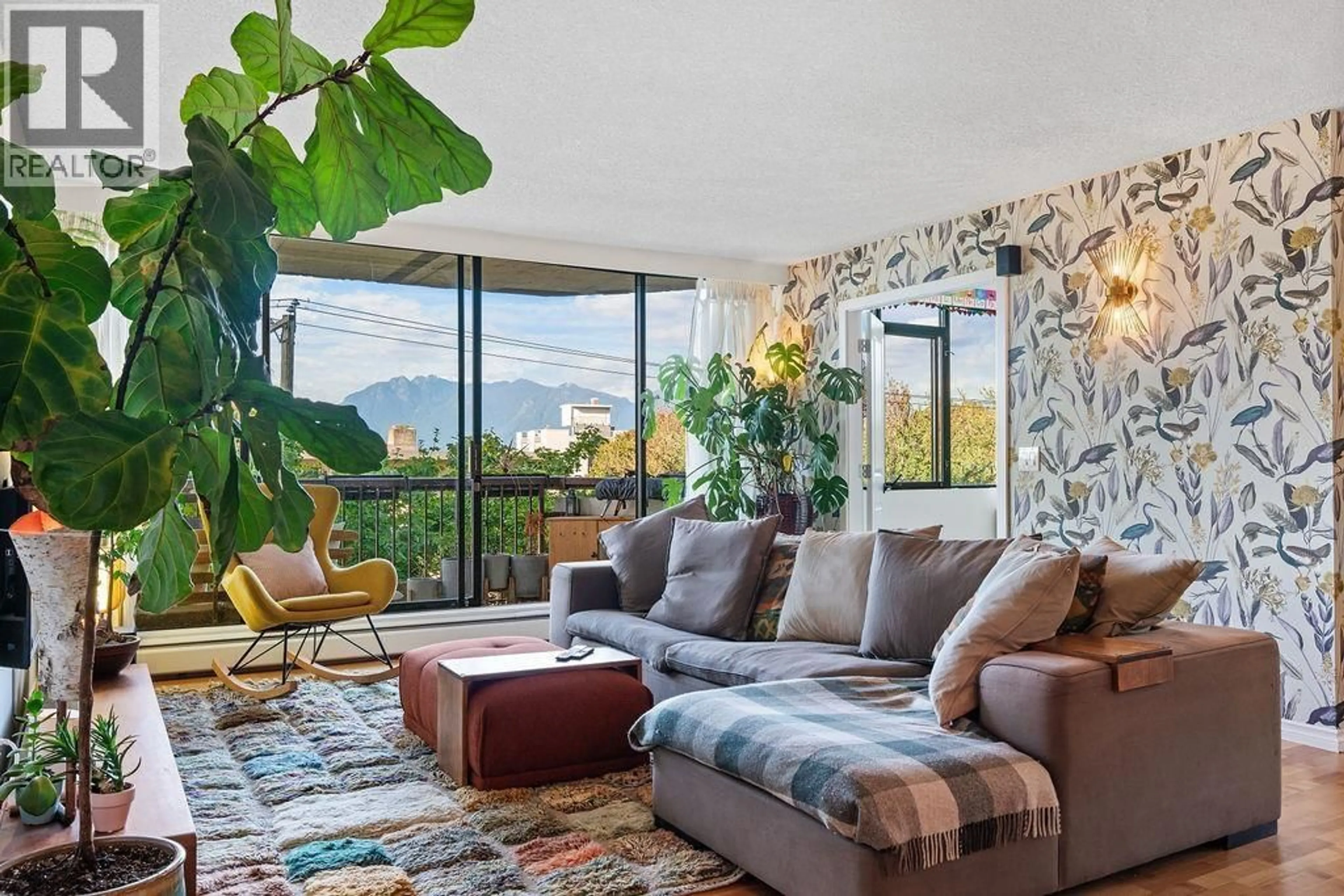 Living room with furniture, unknown for 403 - 2445 3RD AVENUE, Vancouver British Columbia V6K4K6