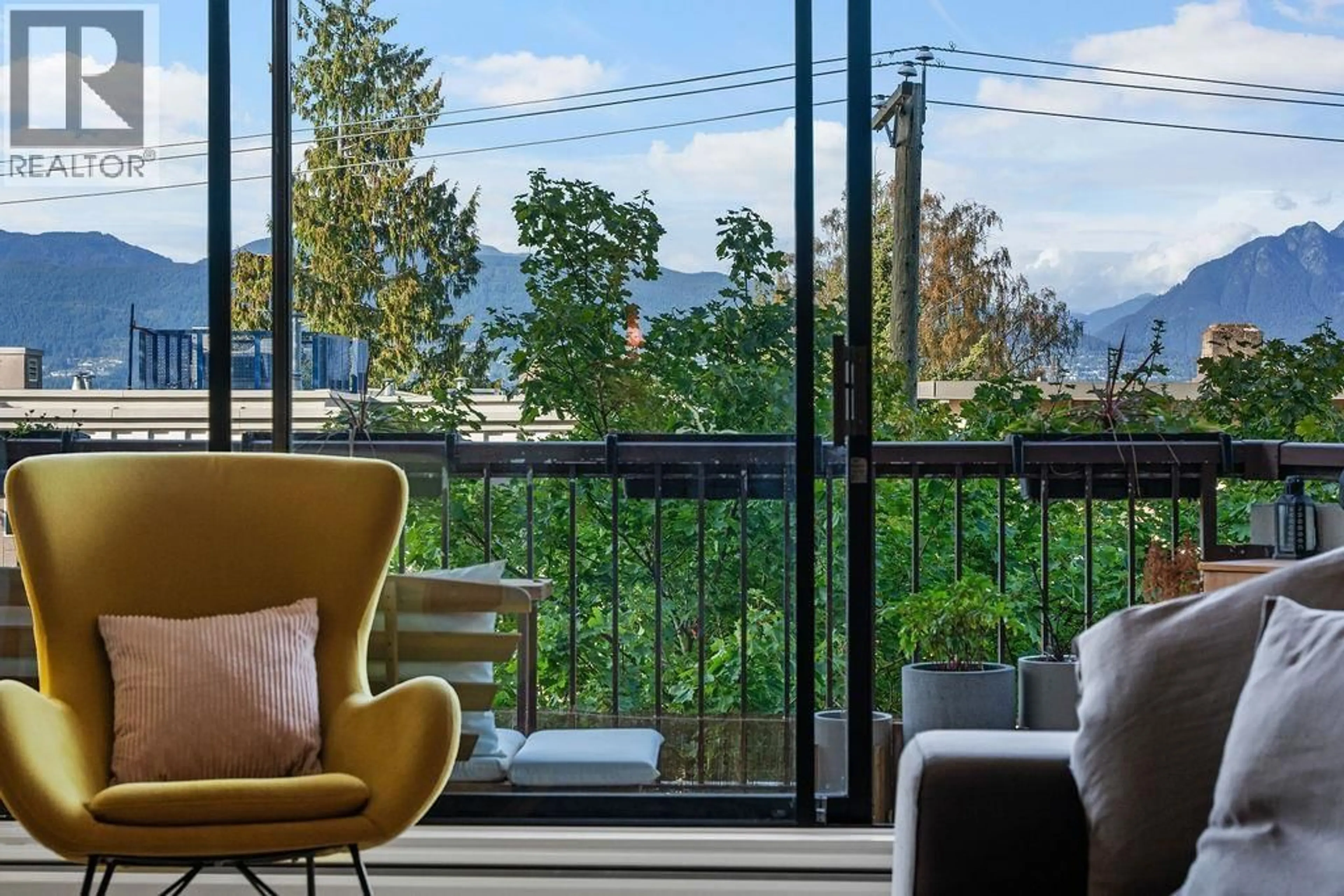 Unknown for 403 - 2445 3RD AVENUE, Vancouver British Columbia V6K4K6