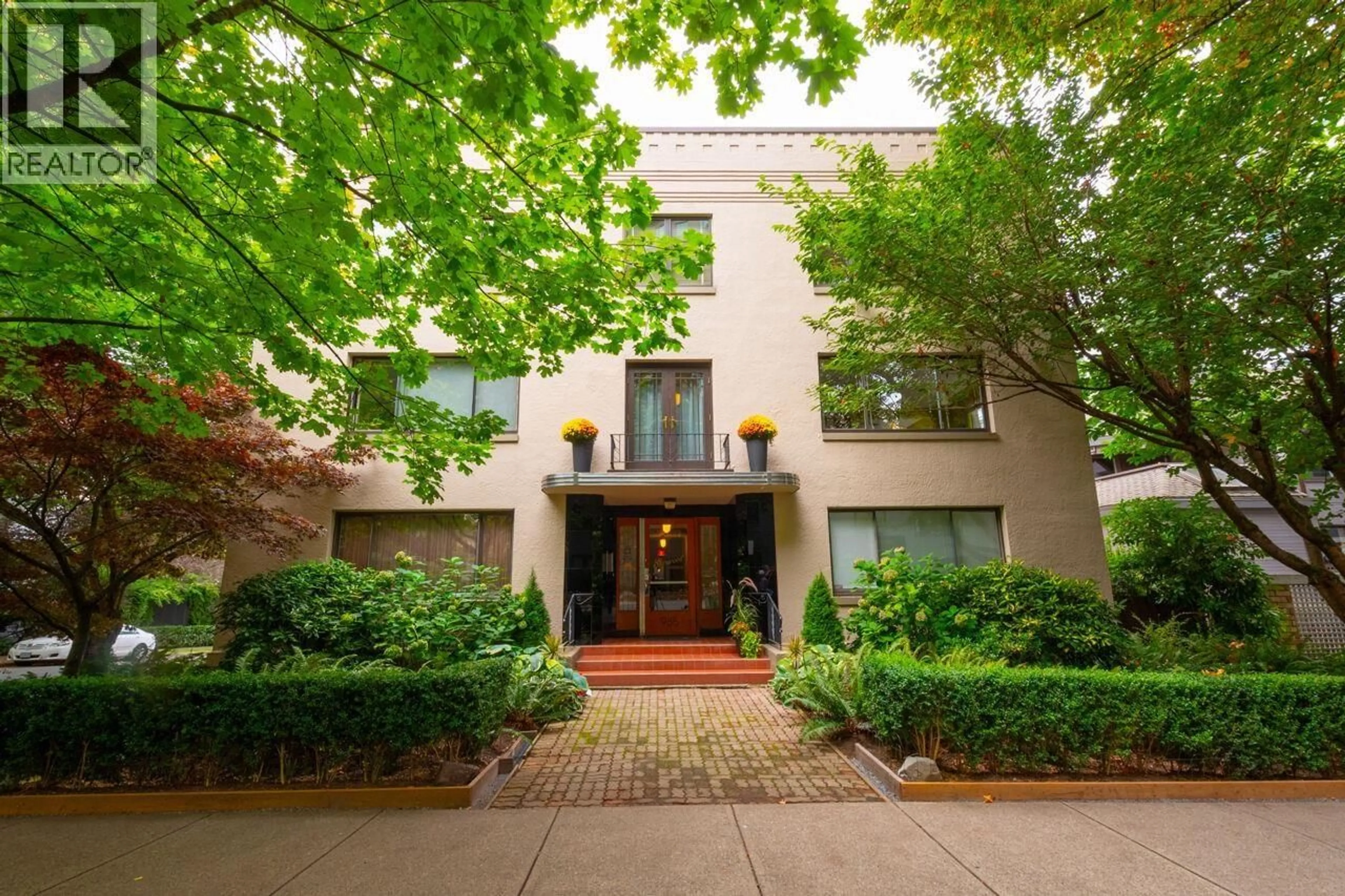 Unknown for 103 - 985 JERVIS STREET, Vancouver British Columbia V6E2B7