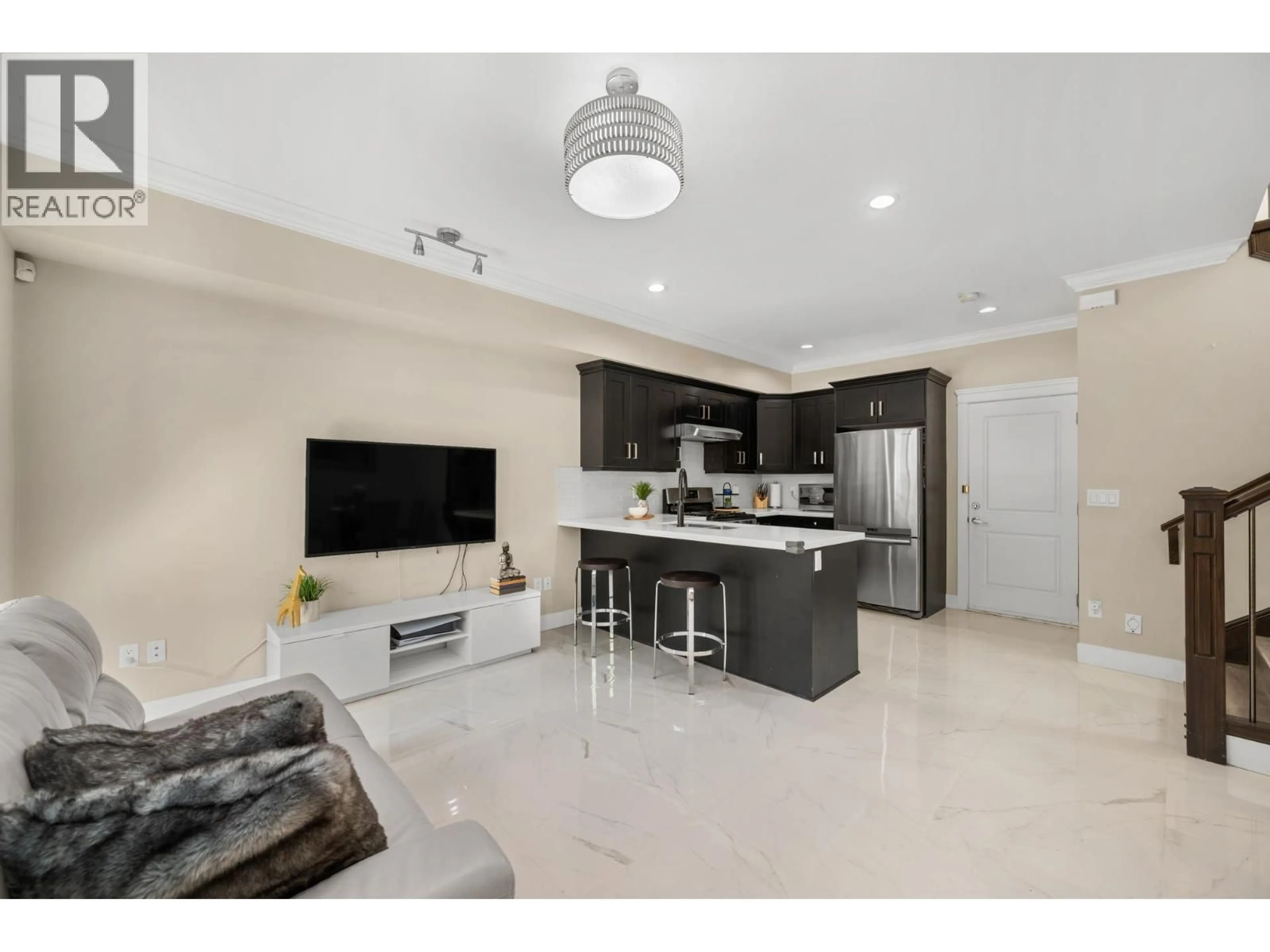 Open concept kitchen, ceramic/tile floor for 9 - 9131 WILLIAMS ROAD, Richmond British Columbia V7A1G8