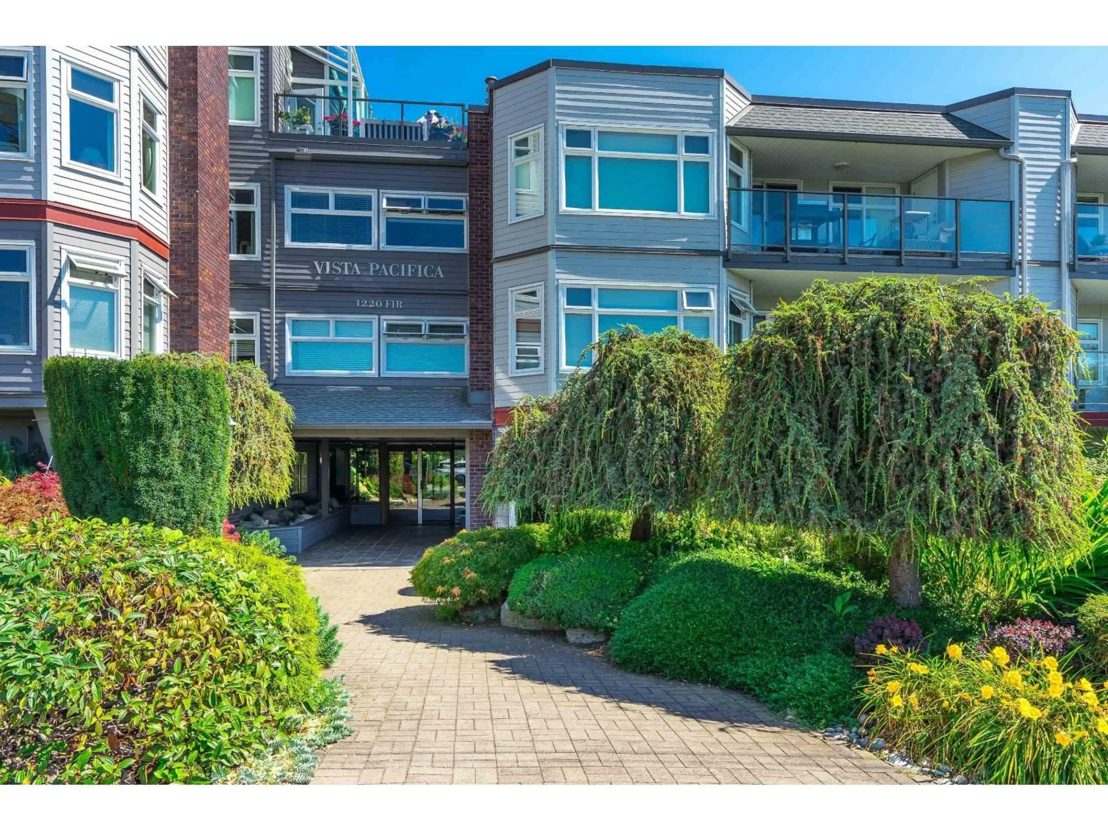 Unknown for 505 - 1220 FIR, White Rock British Columbia V4B4B1