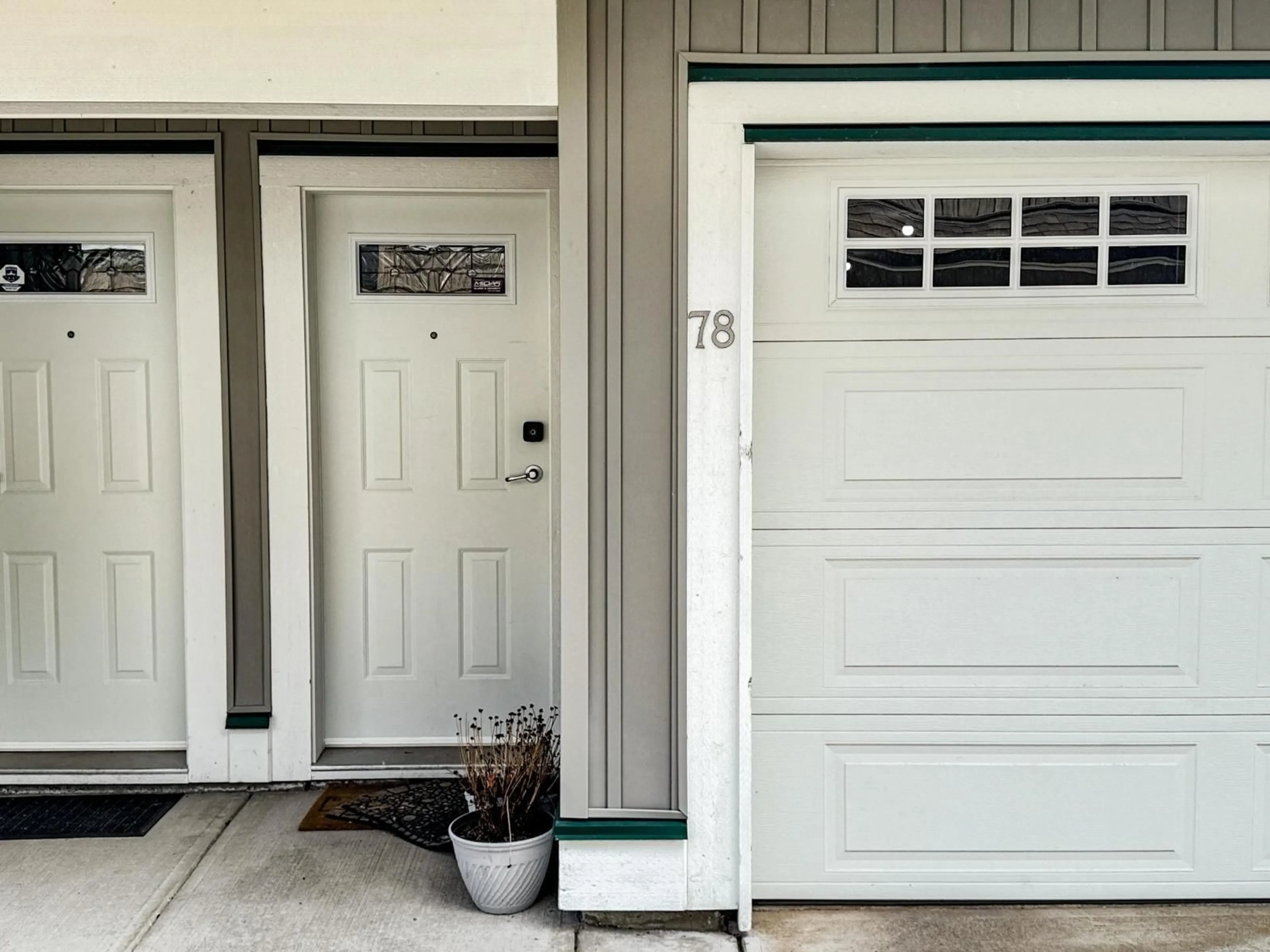 Indoor entryway for 78 - 14356 63A, Surrey British Columbia V3X0E3