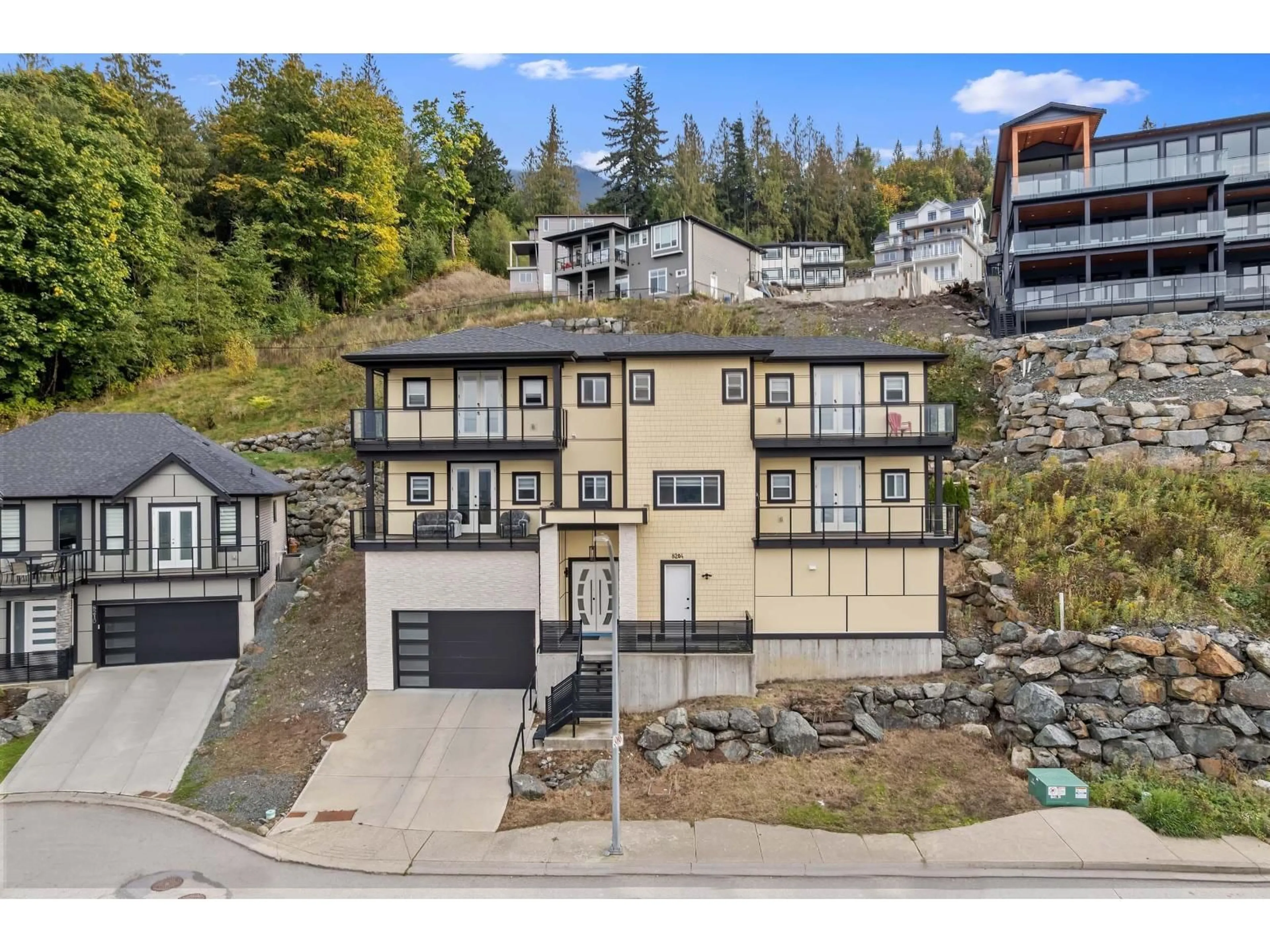 A pic from outside/outdoor area/front of a property/back of a property/a pic from drone, unknown for 8204 HARVEST PLACE, Chilliwack British Columbia V4Z0E4