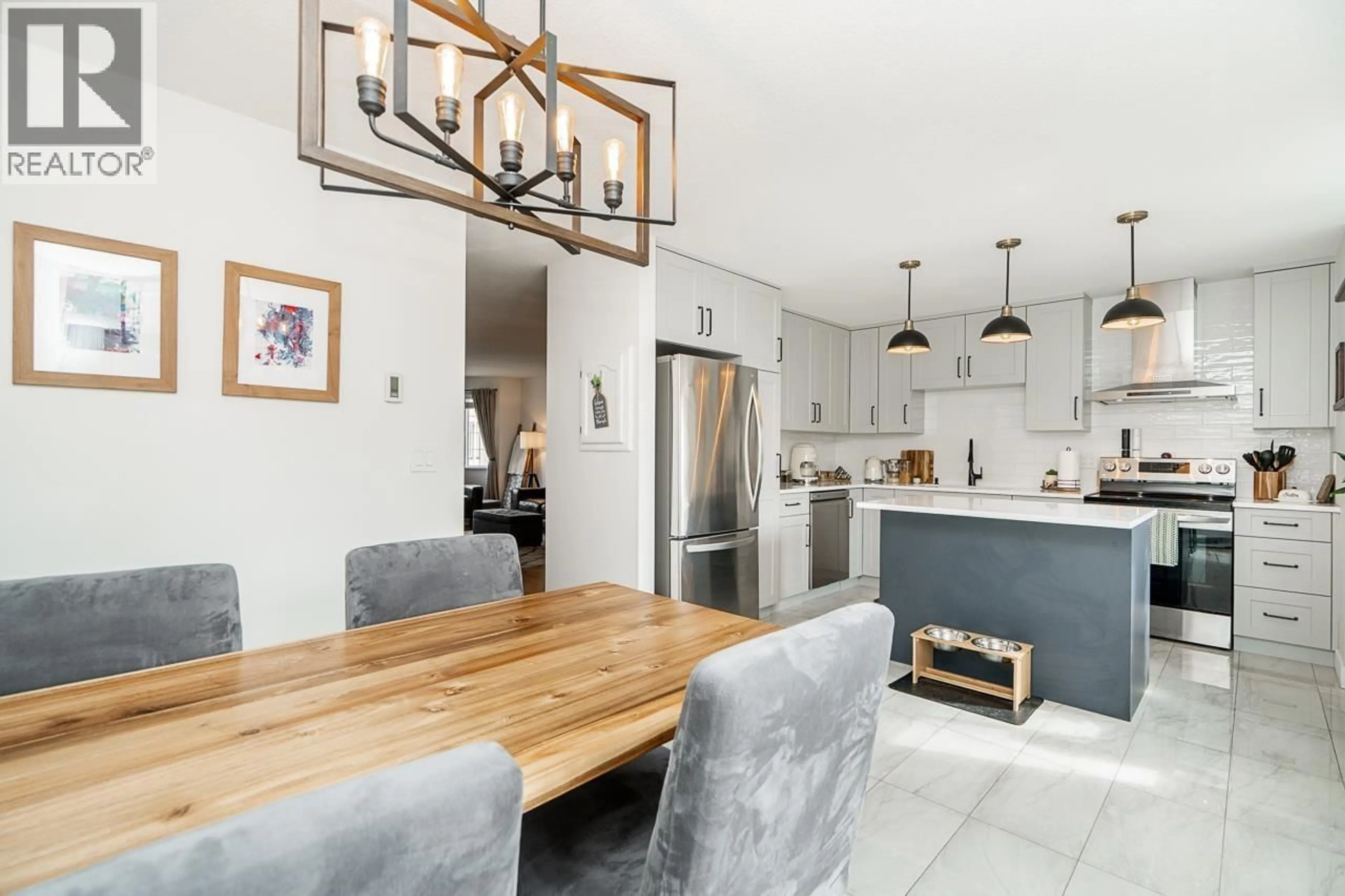Open concept kitchen, unknown for 14 - 2352 PITT RIVER ROAD, Port Coquitlam British Columbia V3C5Y2